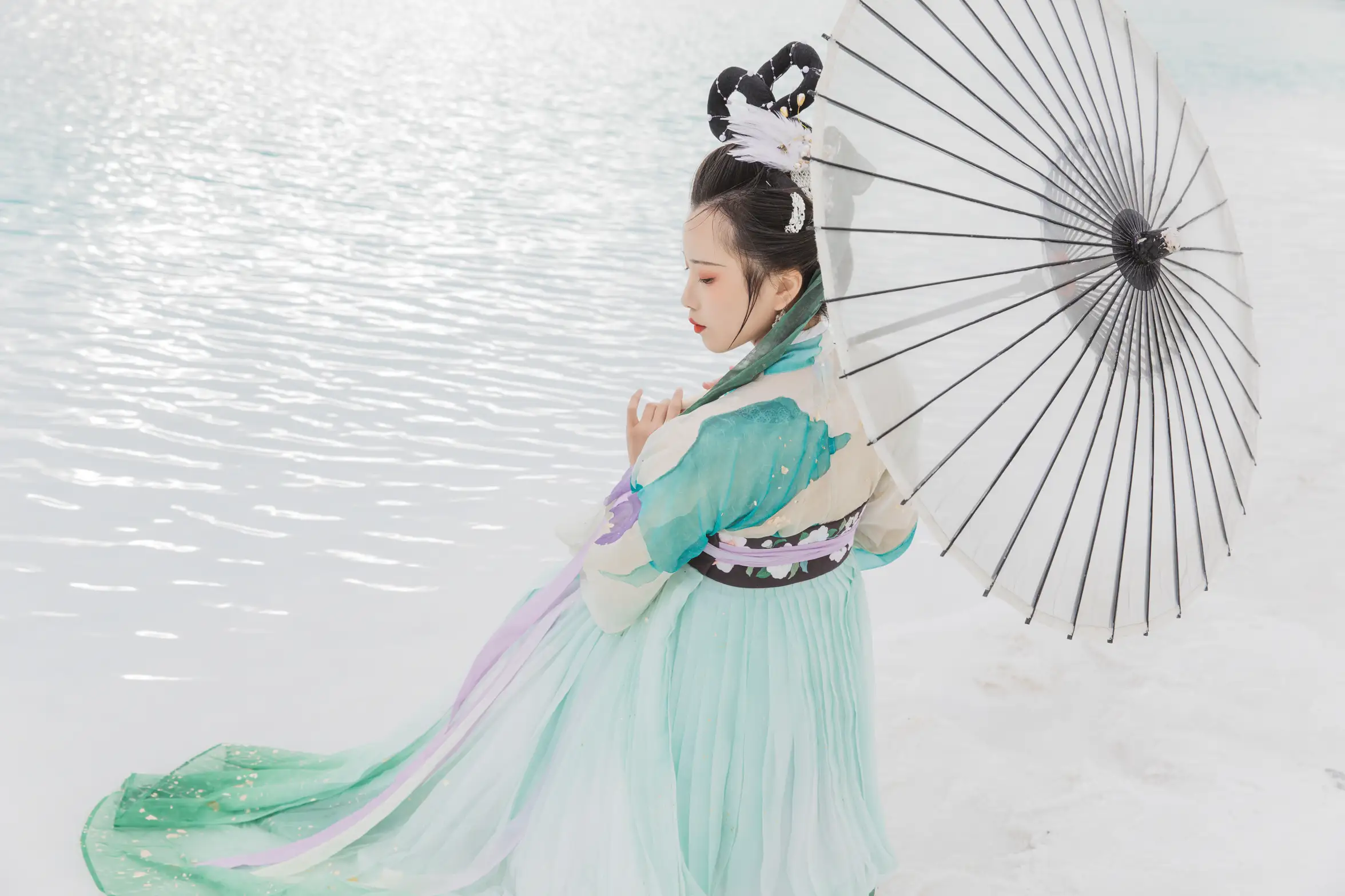 [艺图语] 2022.08.08 Vol.1652 – 碧水间 公孙凭#[22P]-7
