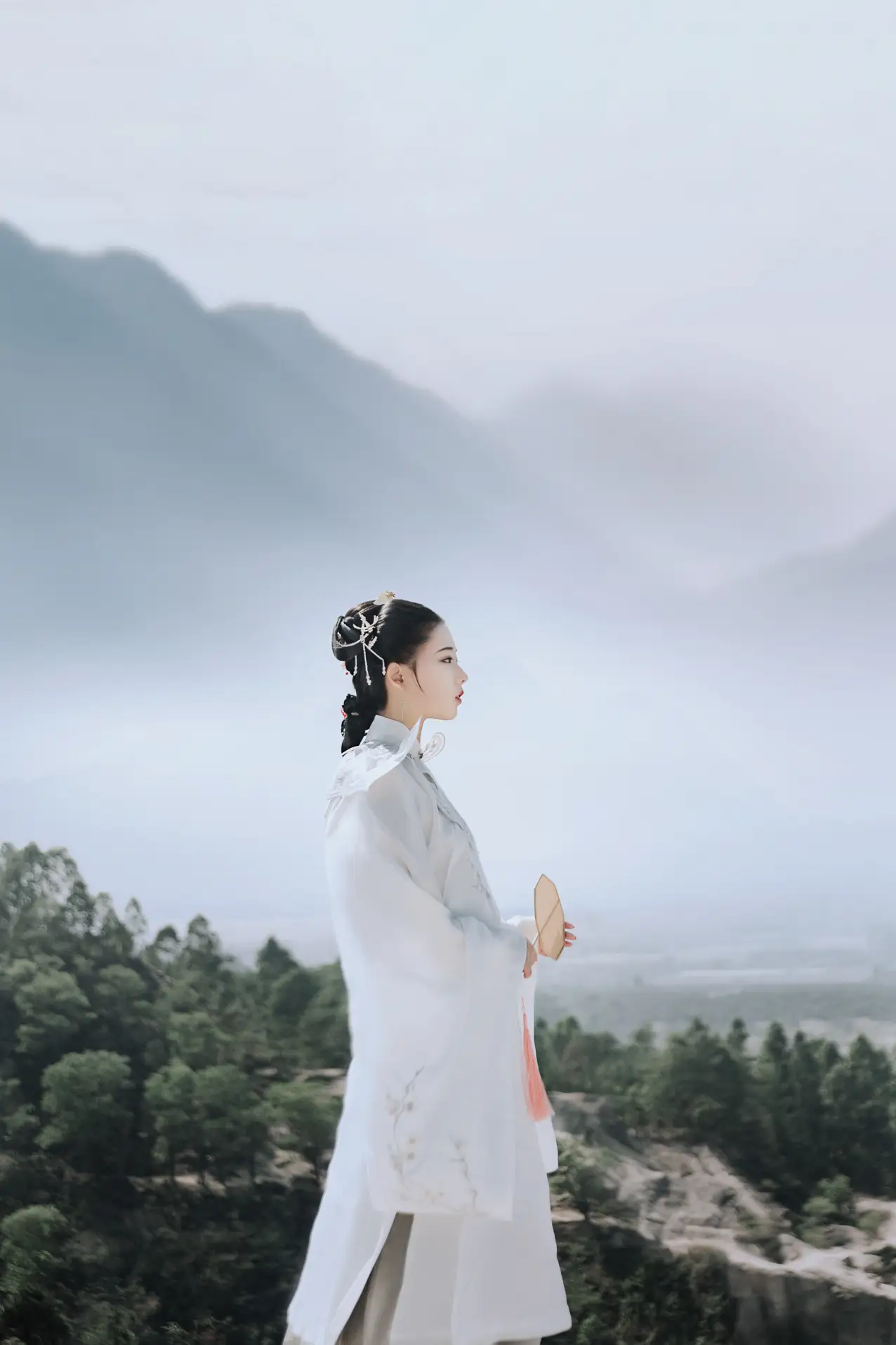 [艺图语] 2021.09.04 Vol.251 – 望归尘 杍愉#[24P]-6