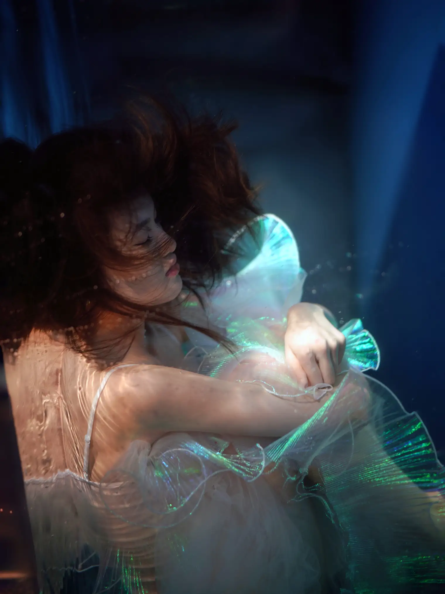 [艺图语] 2022.09.05 Vol.1876 – 水底的告白 曼球#[28P]-2