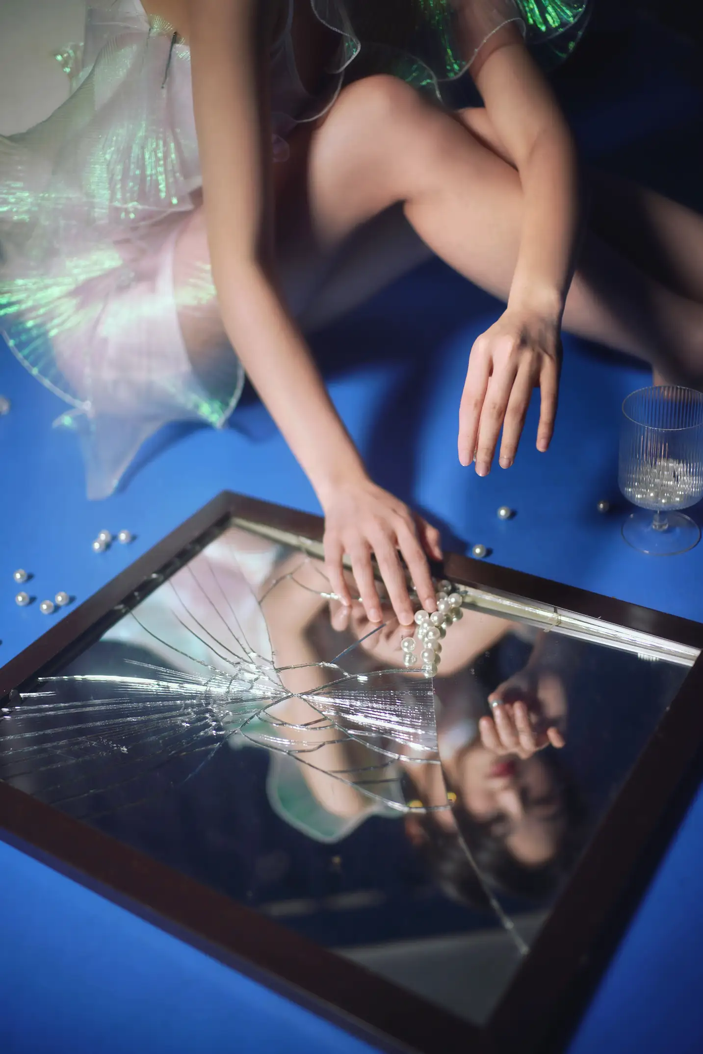 [艺图语] 2022.09.05 Vol.1876 – 水底的告白 曼球#[28P]-7