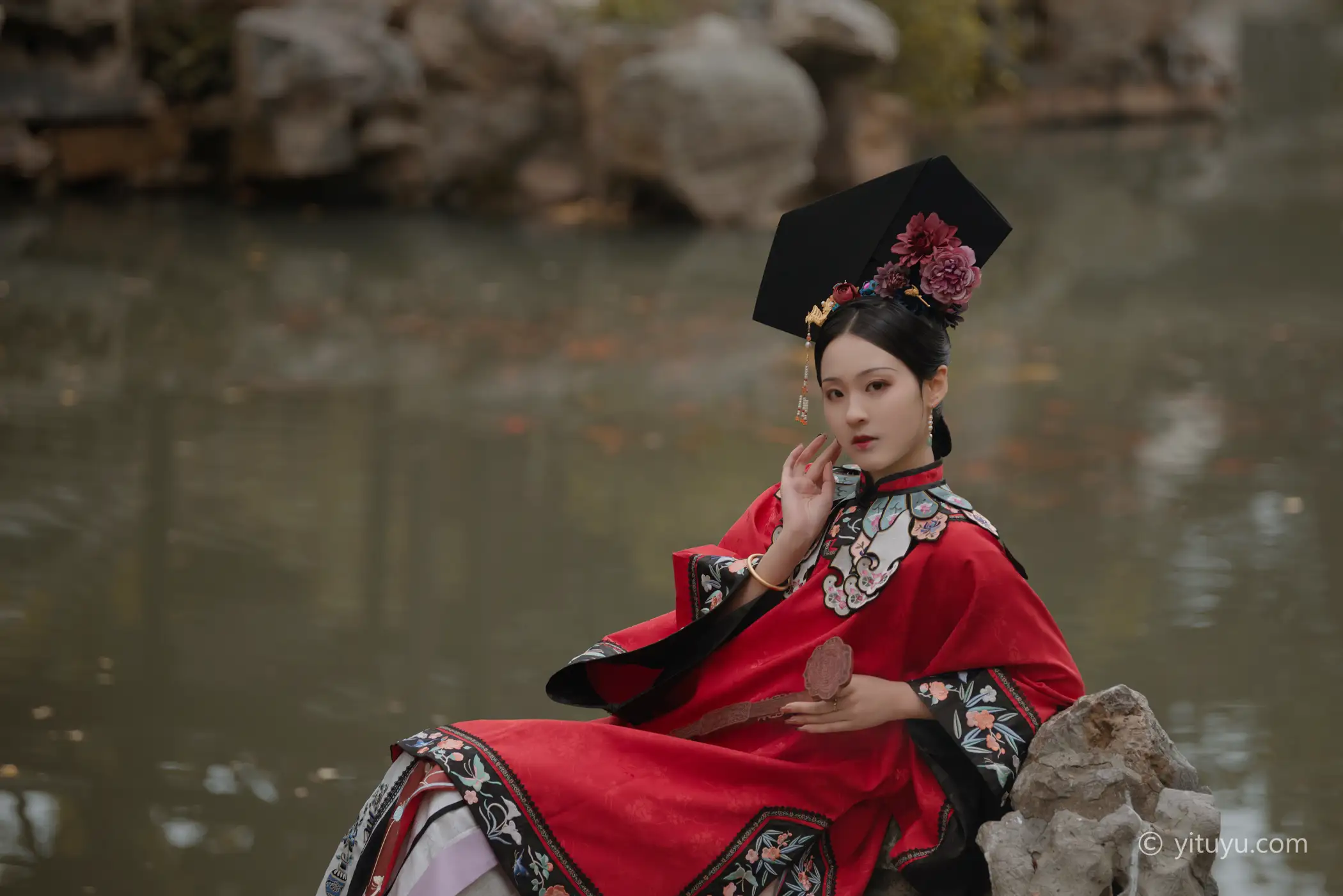 [艺图语] 2021.08.10 Vol.113 – 晚秋 苏苏#[34P]-9