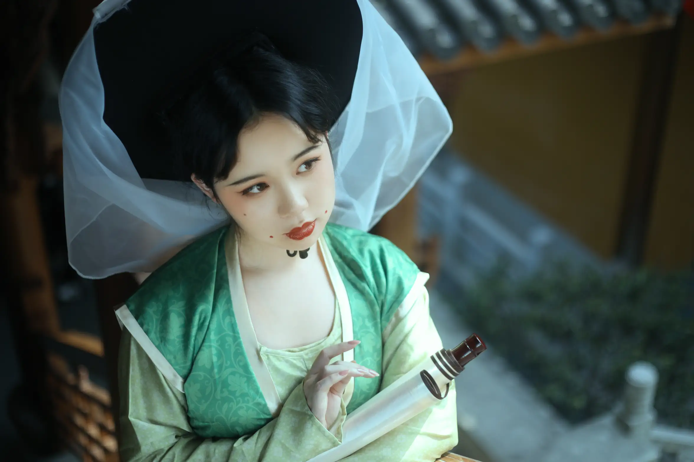 [艺图语] 2022.08.14 Vol.1704 – 踏青 一只高高#[22P]-1