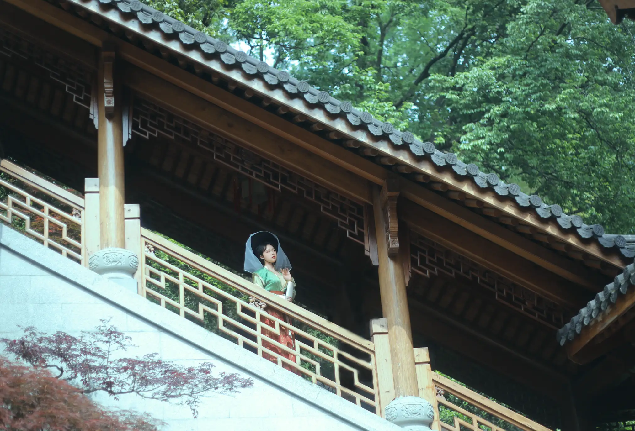 [艺图语] 2022.08.14 Vol.1704 – 踏青 一只高高#[22P]-10