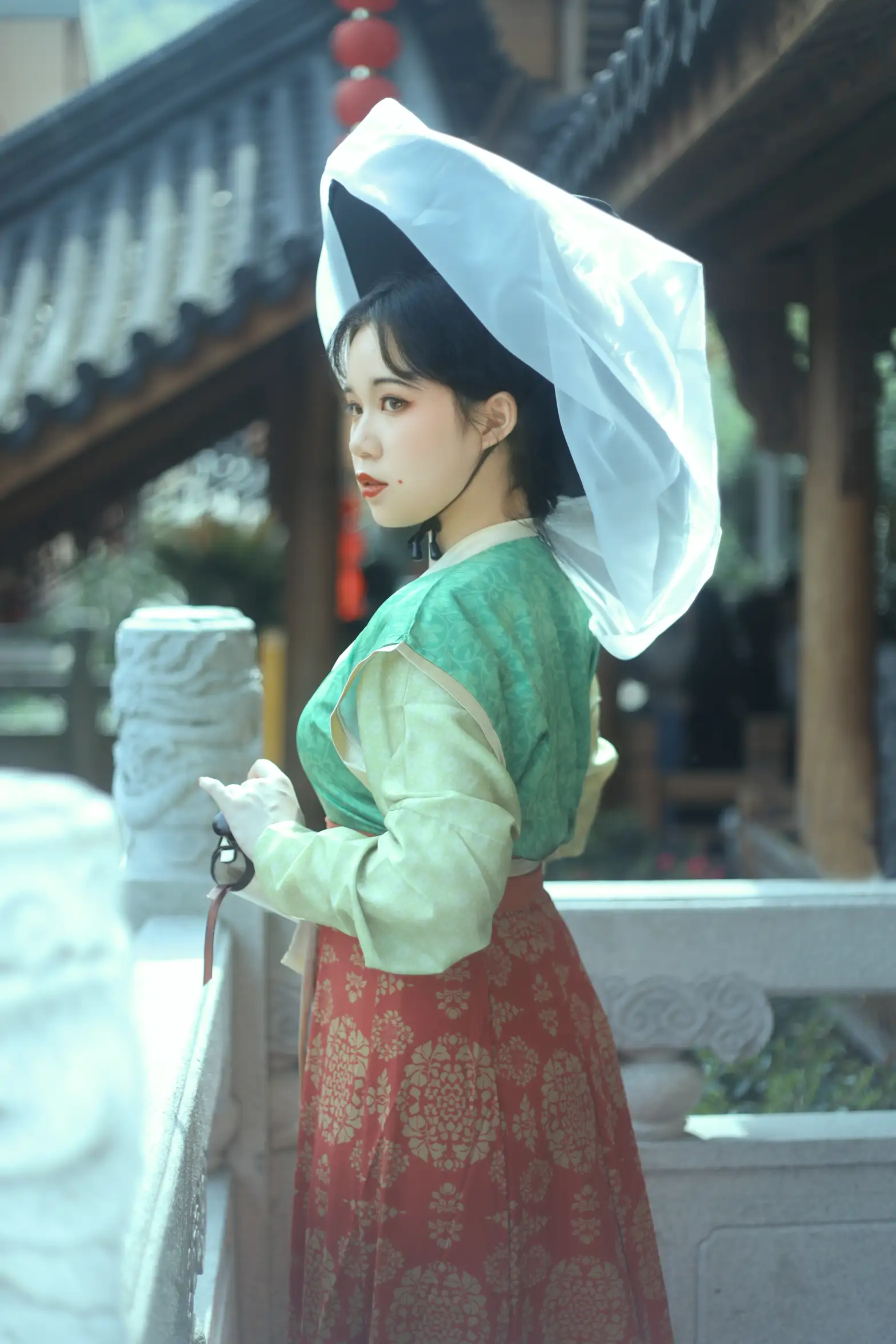 [艺图语] 2022.08.14 Vol.1704 – 踏青 一只高高#[22P]-1