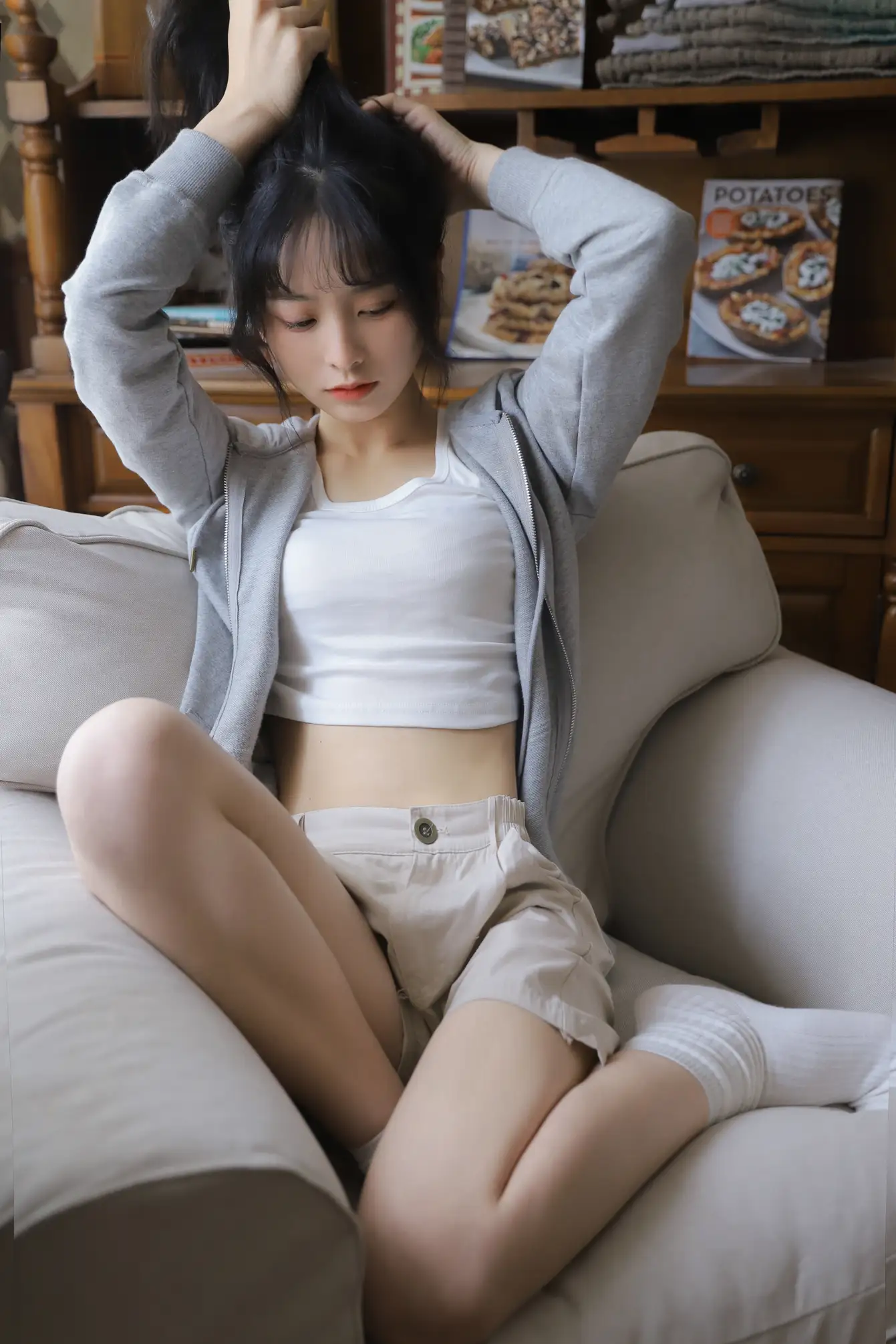 [艺图语] 2022.08.01 Vol.1599 – 灰色轨迹 - 春夏_#[23P]-3