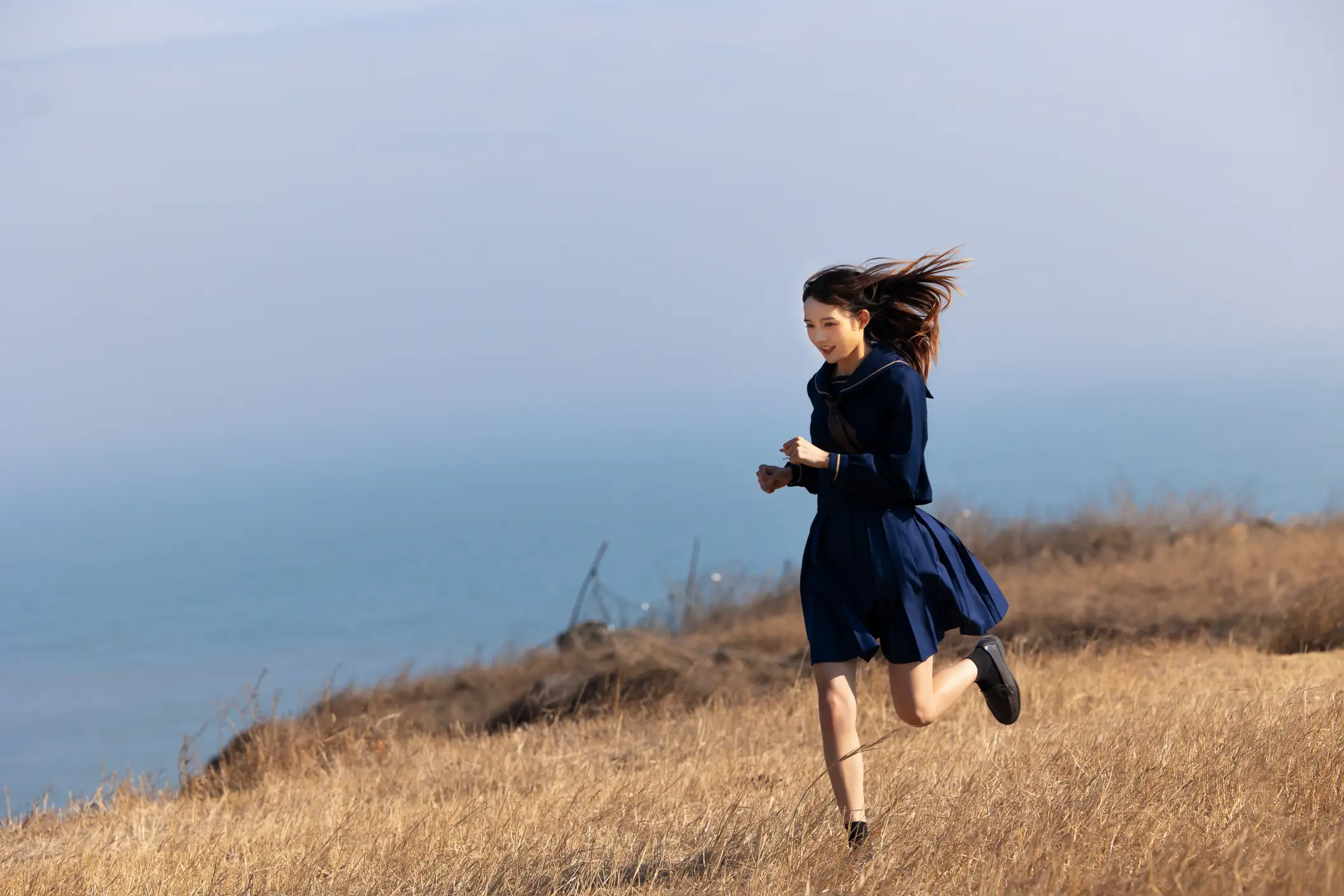 [艺图语] 2022.05.25 Vol.0976 – 奔向海角 兔子Zzz不吃胡萝卜#[25P]-2