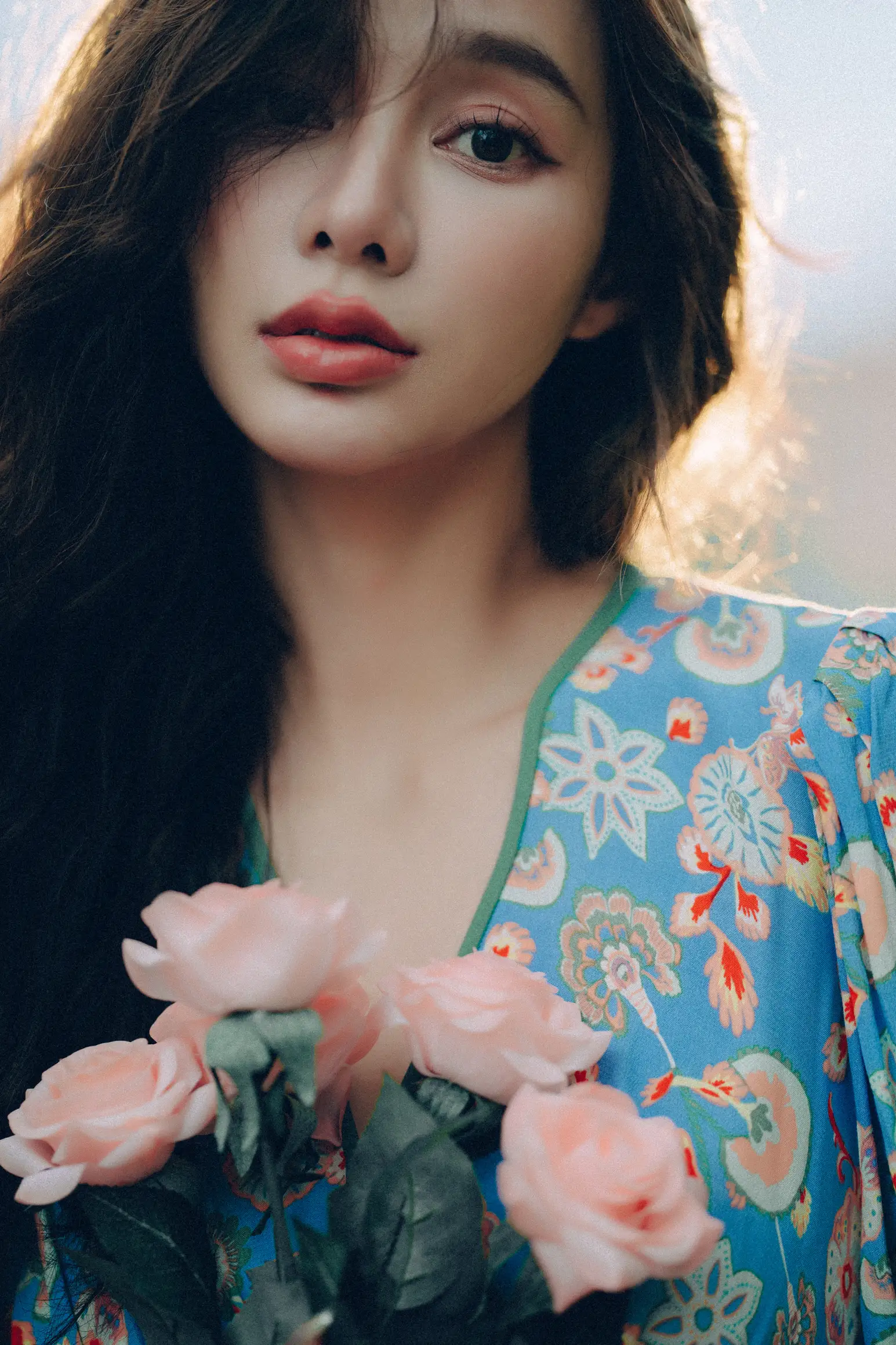 [艺图语] 2022.06.25 Vol.1282 – 发光的发丝，三角梅瀑布下的女神 姝雯同学#[55P]-5