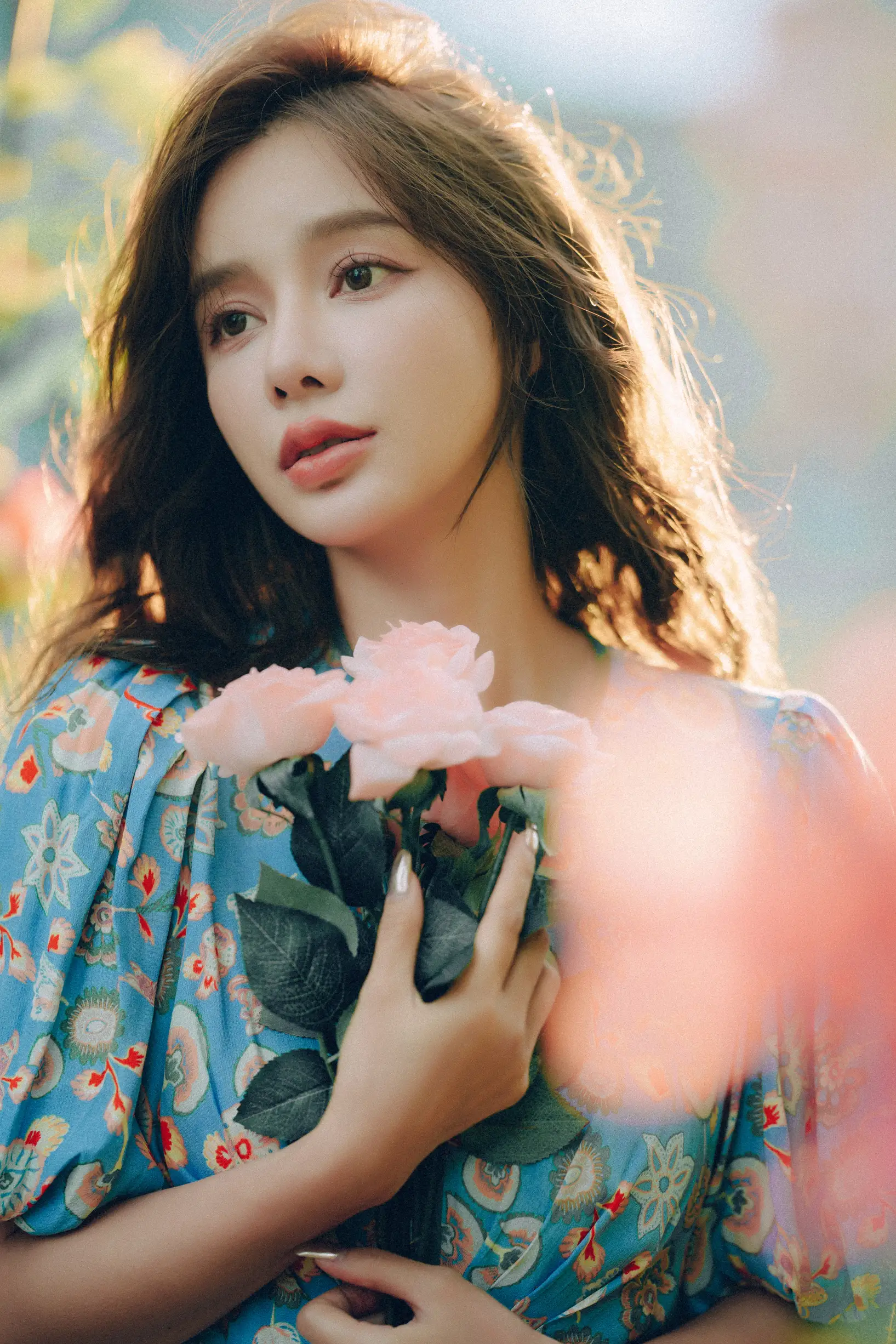 [艺图语] 2022.06.25 Vol.1282 – 发光的发丝，三角梅瀑布下的女神 姝雯同学#[55P]-9