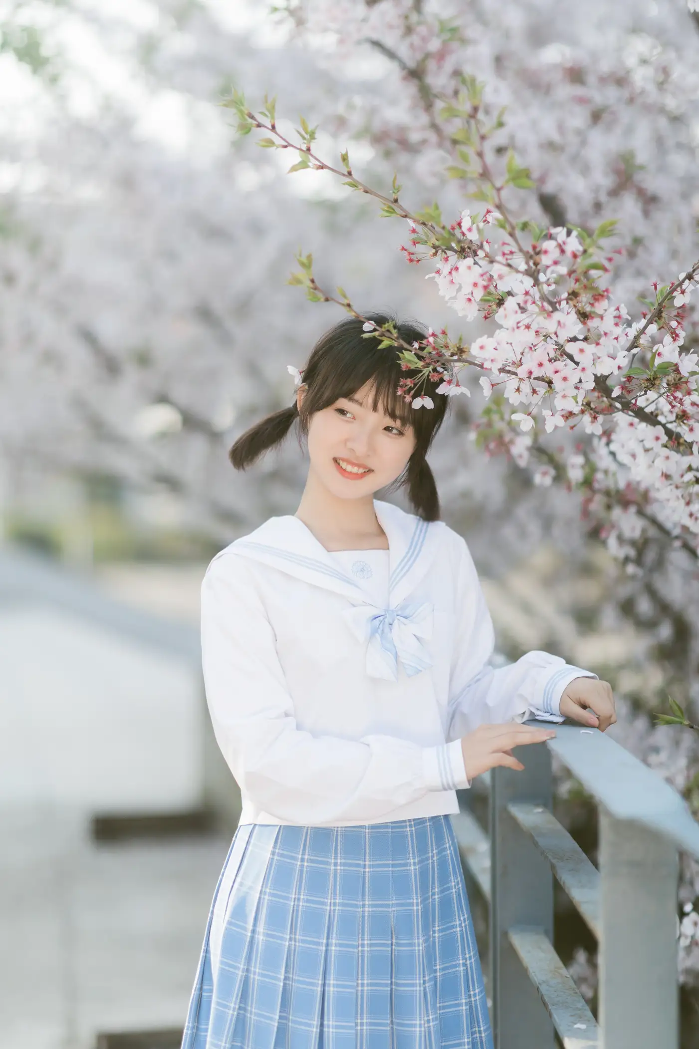 [艺图语] 2022.06.12 Vol.1162 – 樱の雪 Haruka月岛雯#[24P]-1