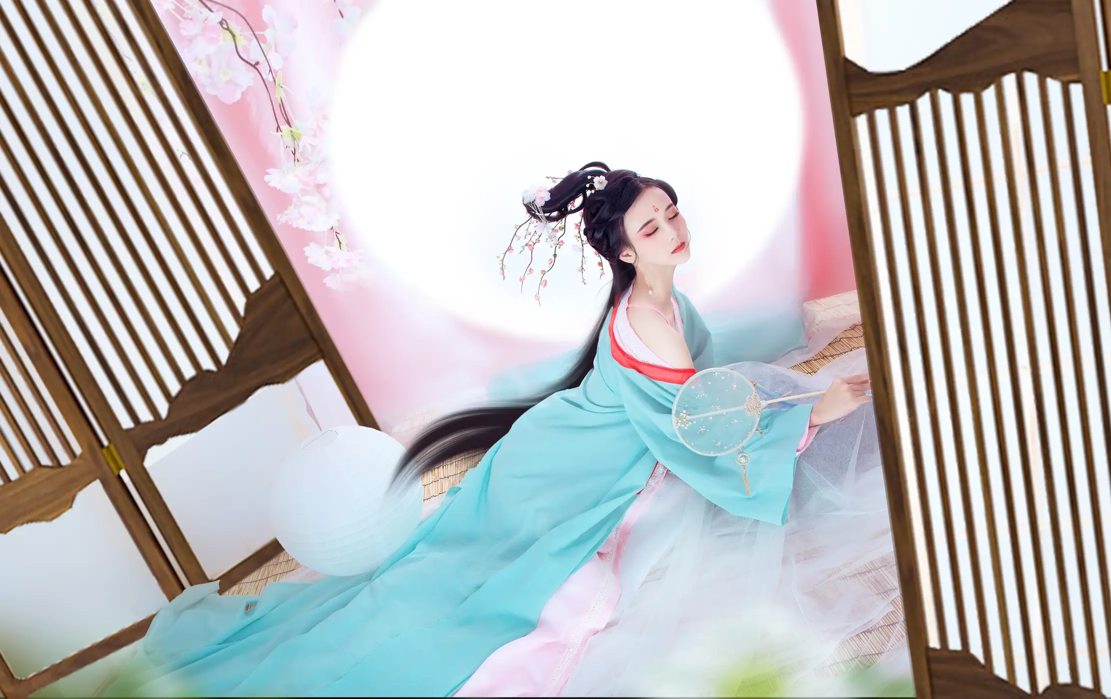 [艺图语] 2022.02.04 Vol.747 – 花非花 欣宝#[22P]-1