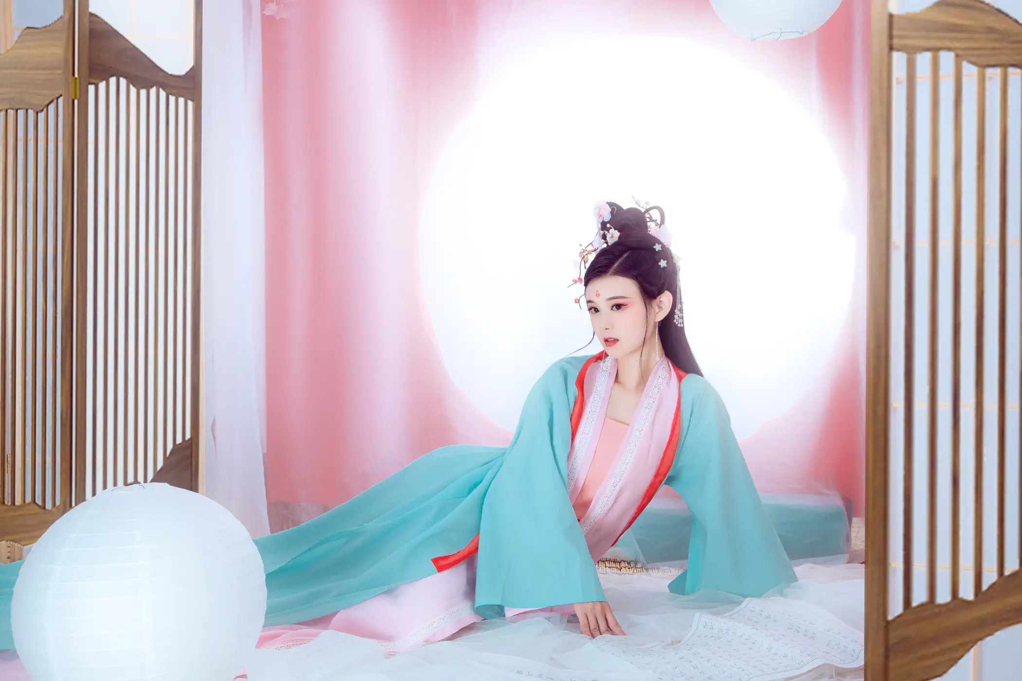 [艺图语] 2022.02.04 Vol.747 – 花非花 欣宝#[22P]-3