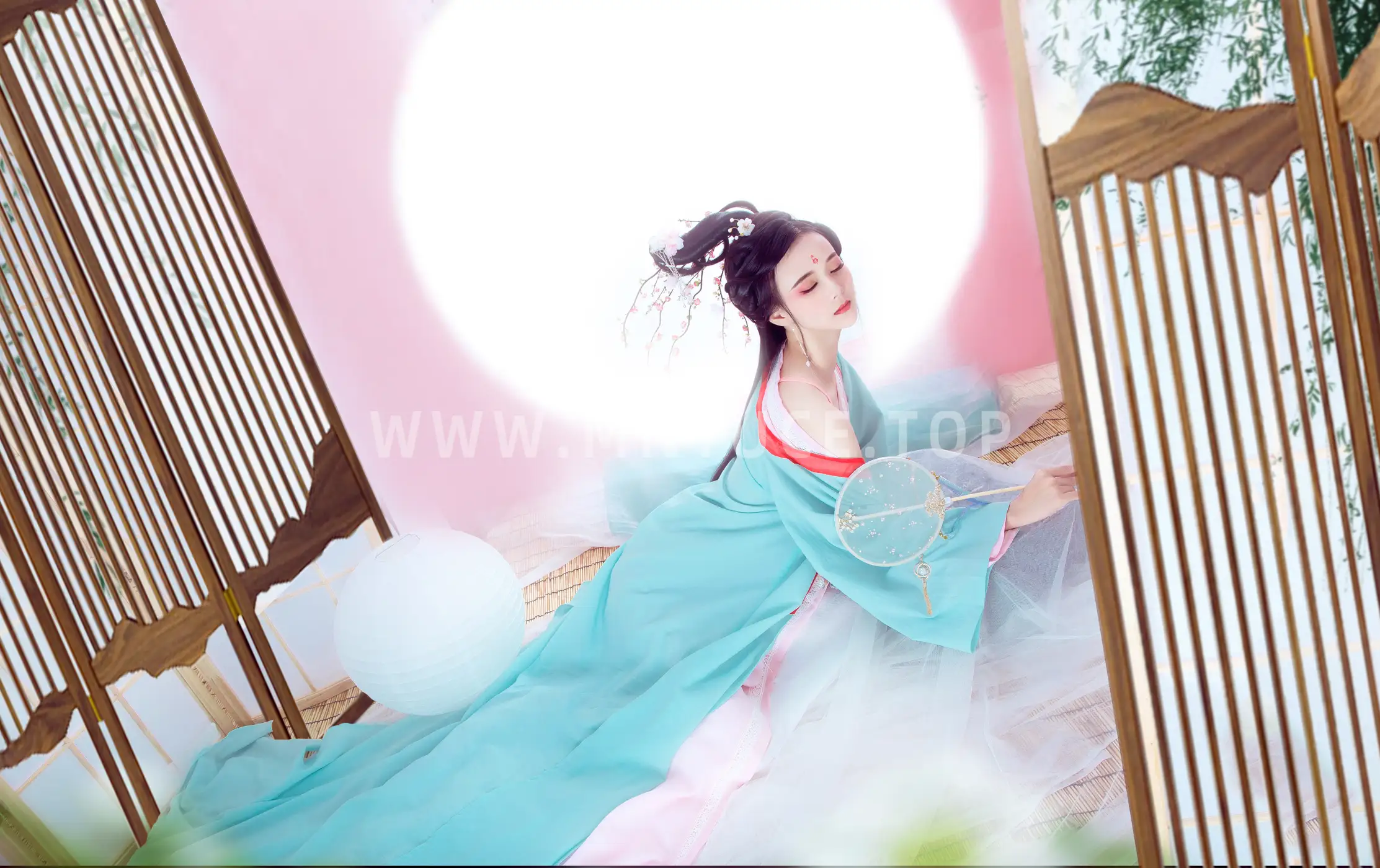 [艺图语] 2022.02.04 Vol.747 – 花非花 欣宝#[22P]-10