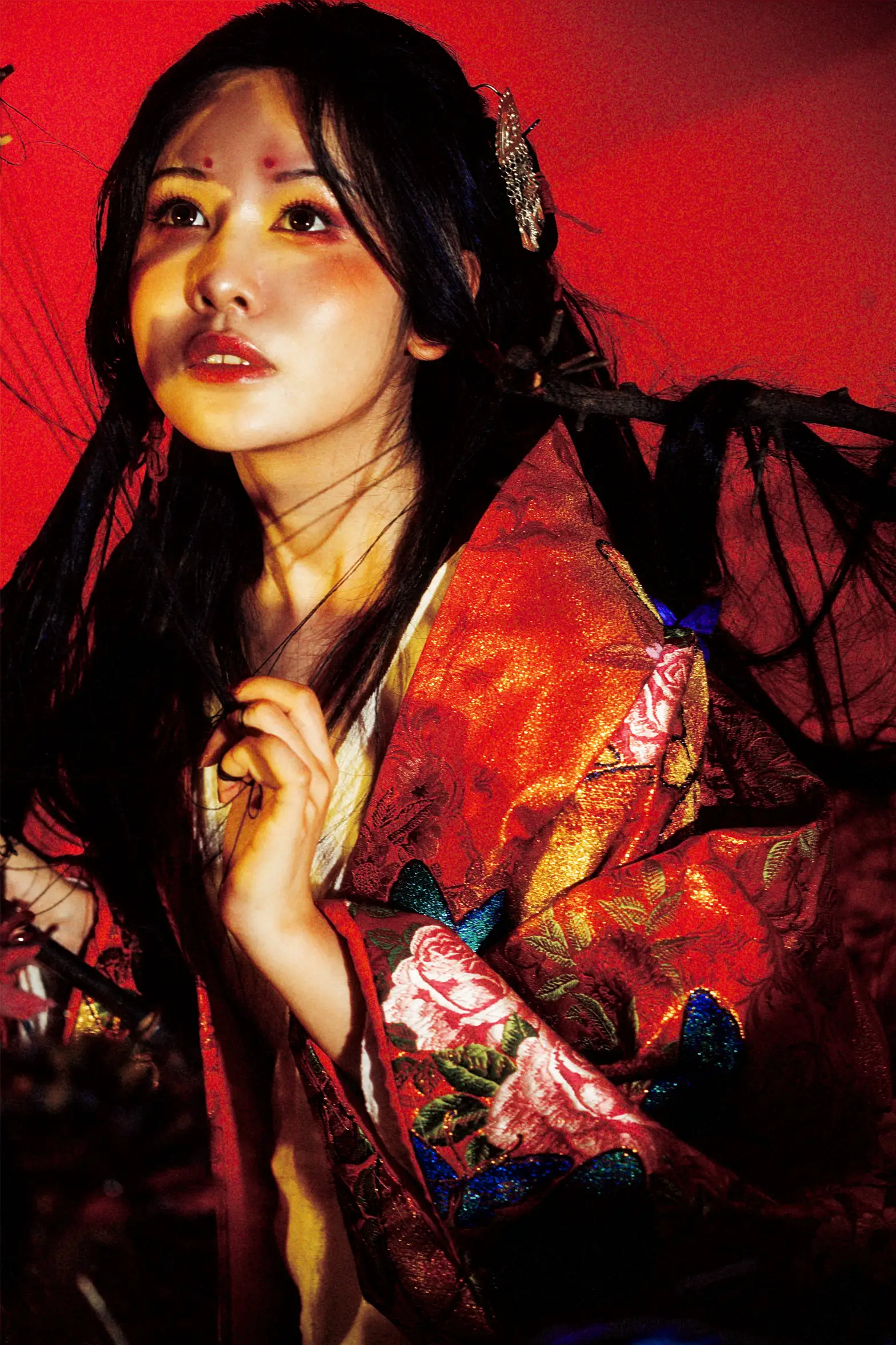 [艺图语] 2022.08.29 Vol.1823 – 雨女 英俊lulu酱#[24P]-1