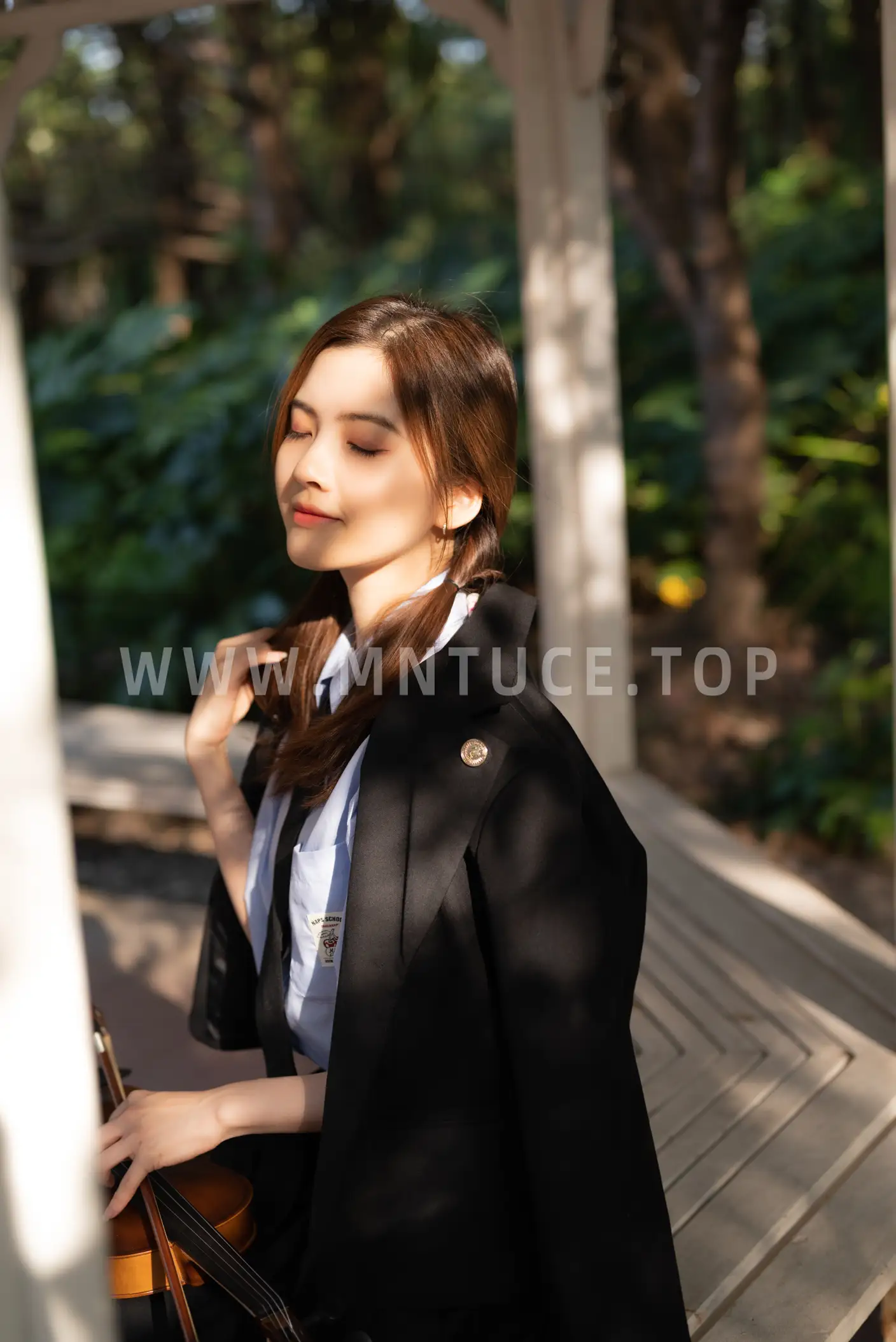 [艺图语] 2022.06.21 Vol.1245 – 秋日乐章 Dtifa丁小妮#[23P]-9