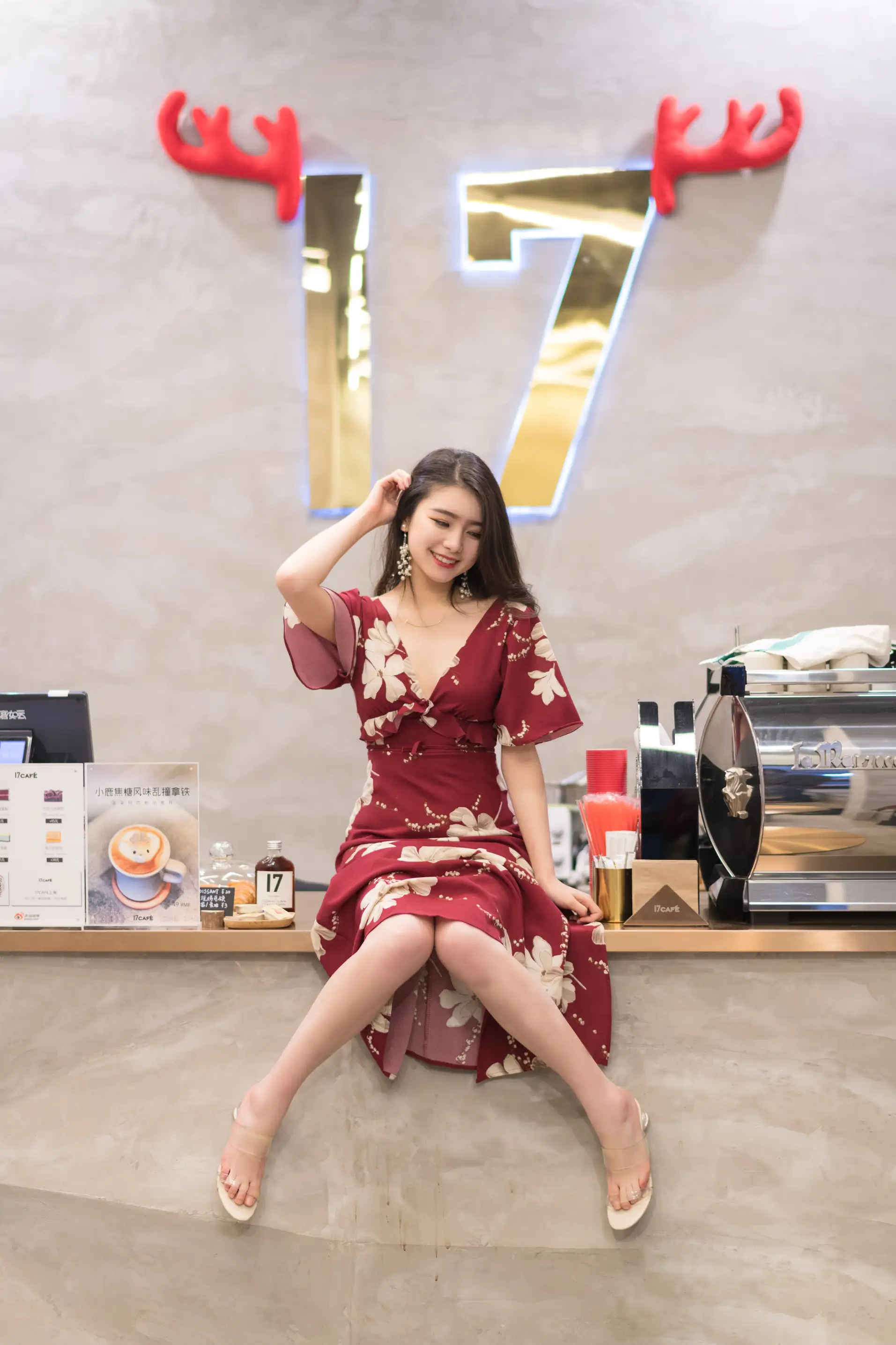 [艺图语] 2022.06.01 Vol.1048 – 街角咖啡屋 ZERO#[31P]-1