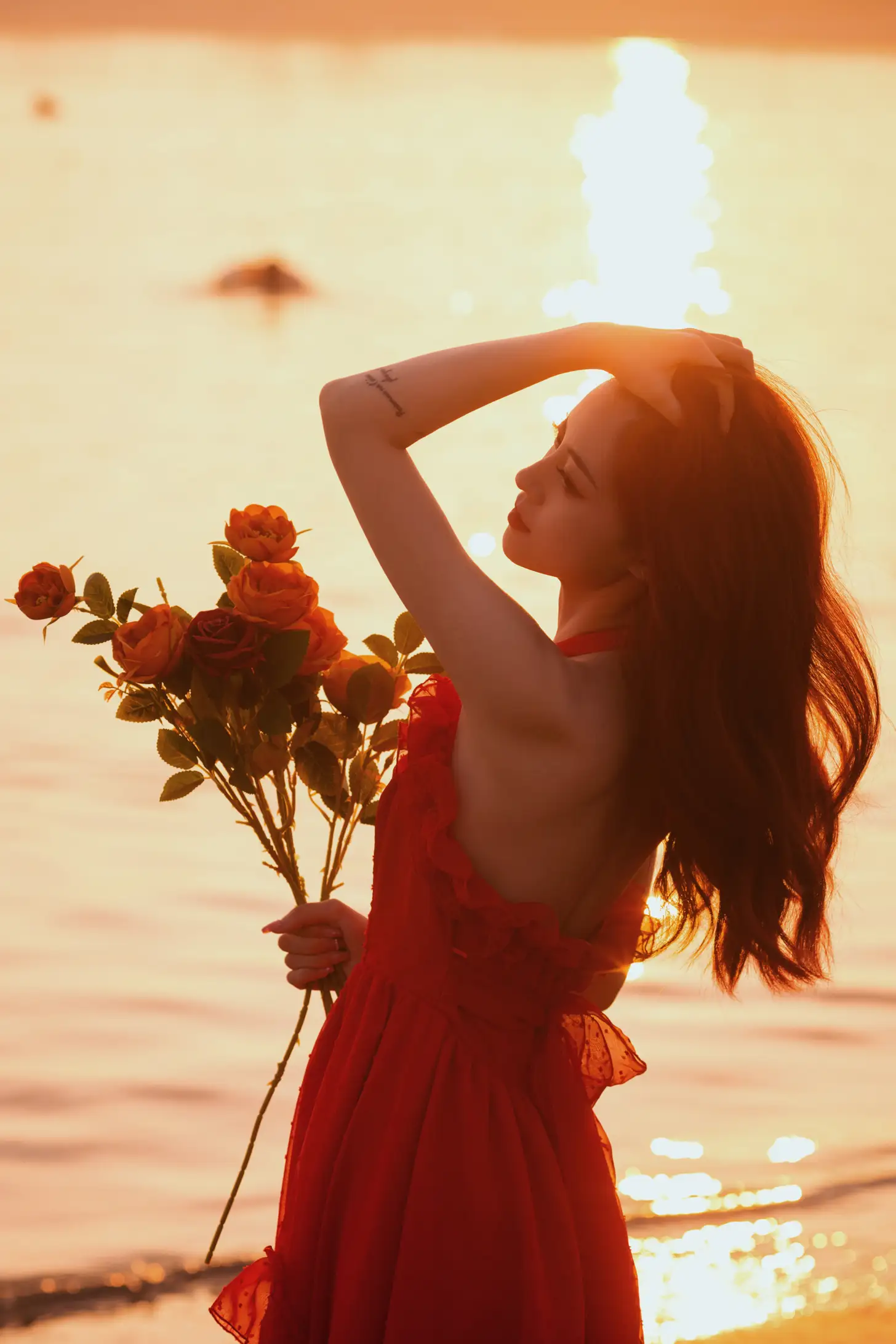 [艺图语] 2022.09.02 Vol.1849 – 海边夕阳和红裙女孩 壹萱-#[33P]-1