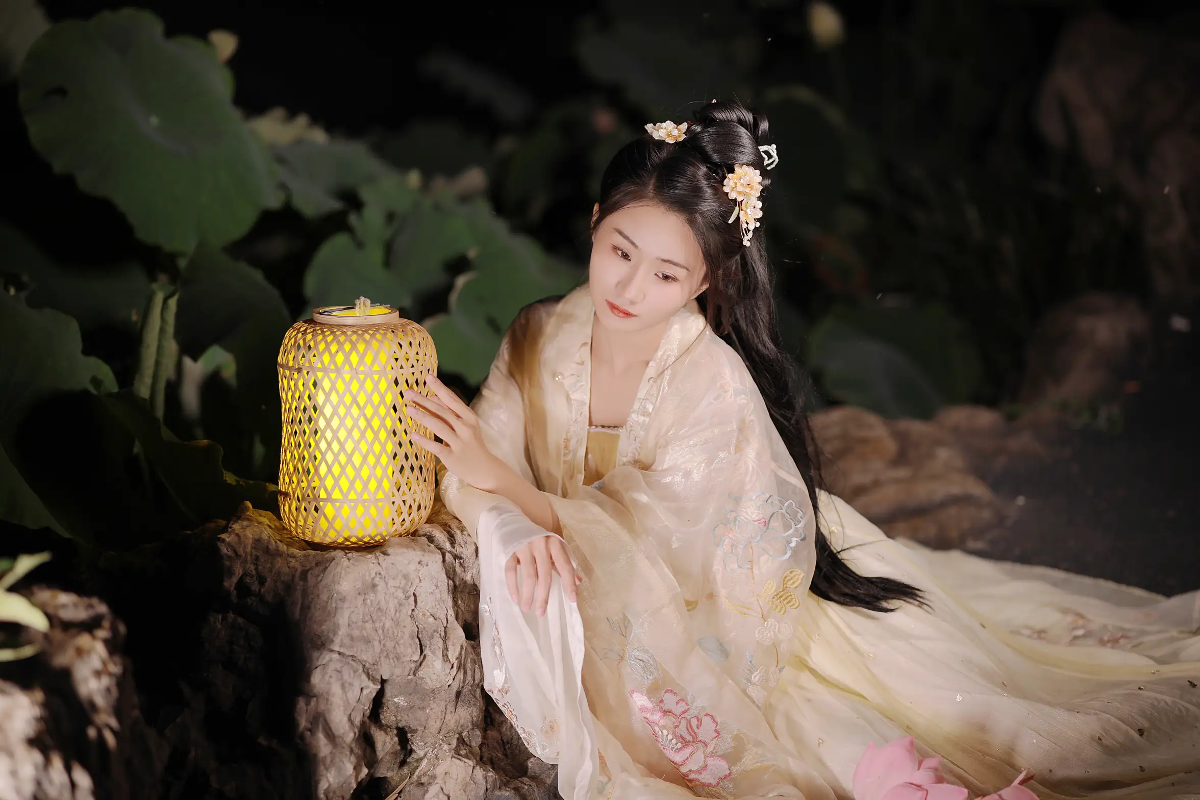 [艺图语] 2022.08.27 Vol.1803 – 无清风 Y#[30P]-4