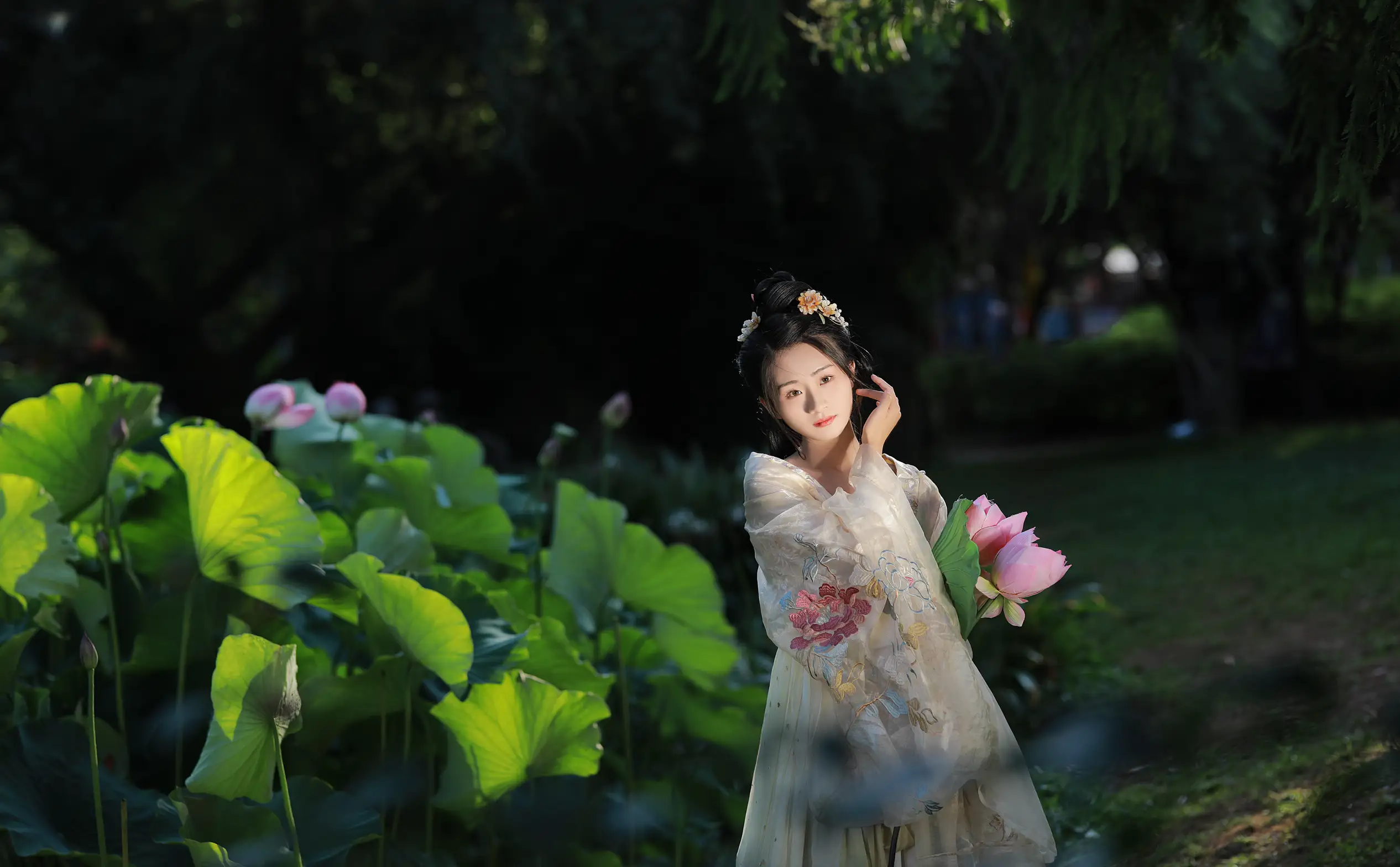 [艺图语] 2022.08.27 Vol.1803 – 无清风 Y#[30P]-4