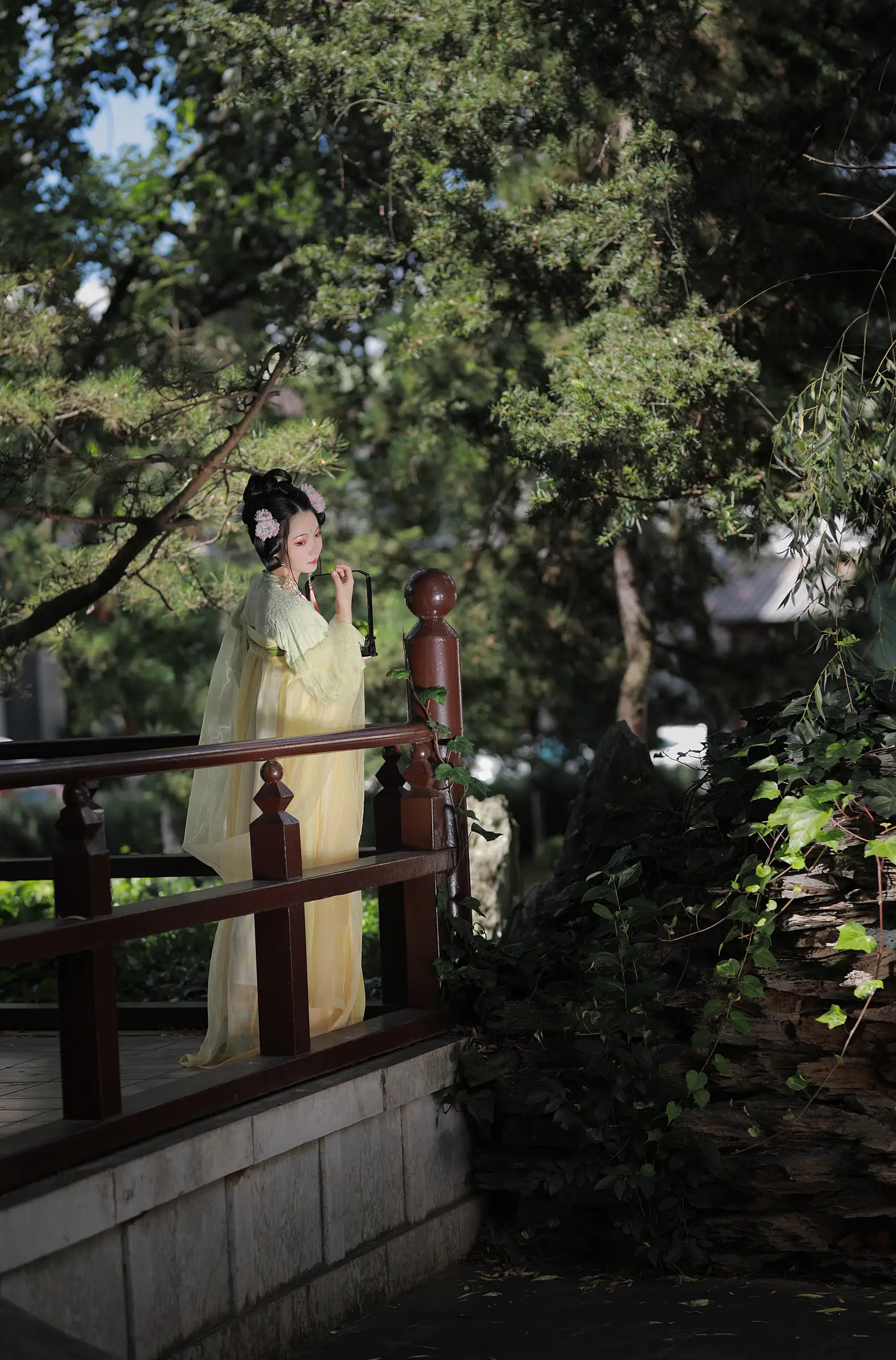 [艺图语] 2022.09.08 Vol.1903 – 若无闲事挂心头 落花人独立#[33P]-5