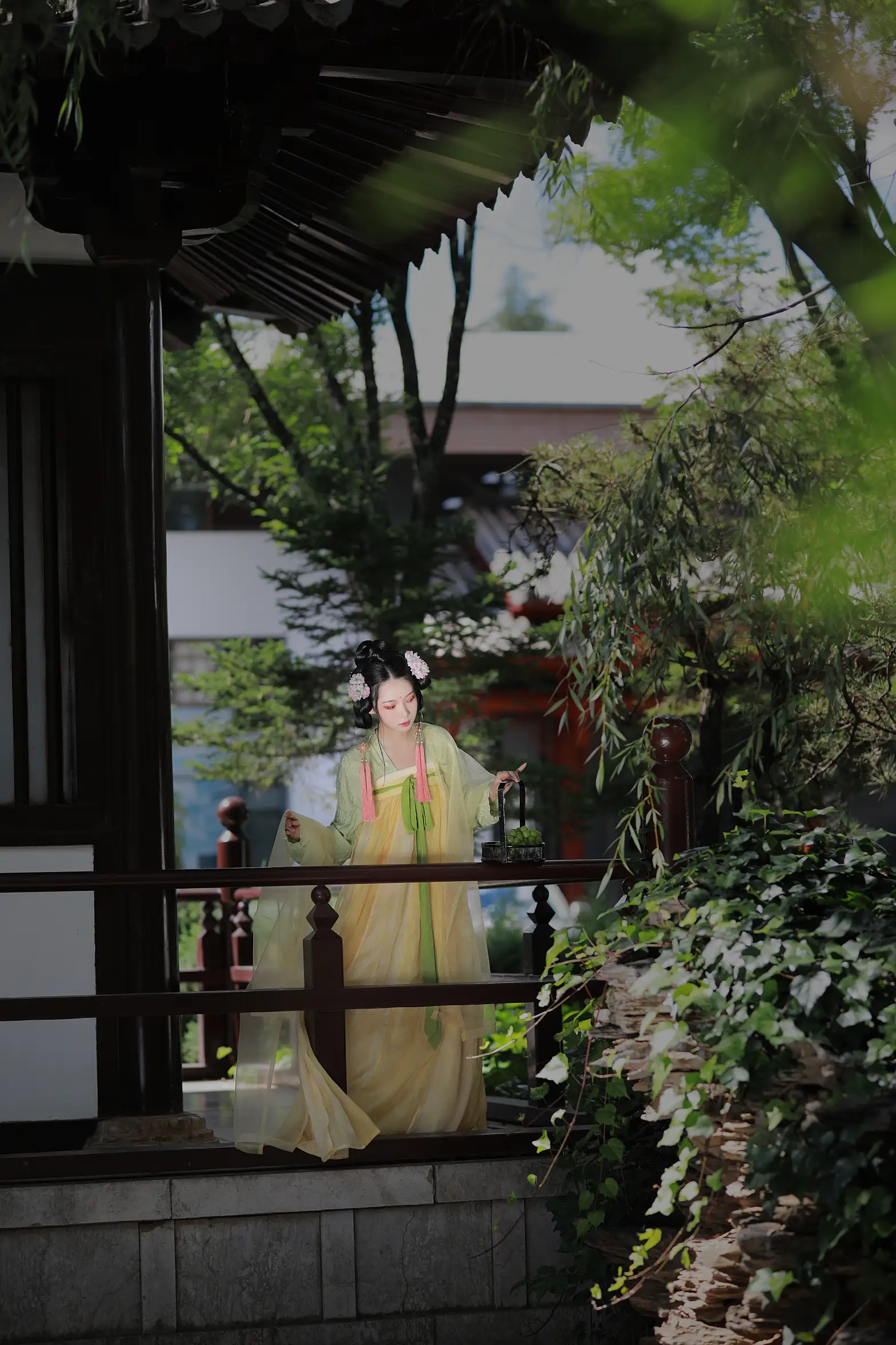 [艺图语] 2022.09.08 Vol.1903 – 若无闲事挂心头 落花人独立#[33P]-7