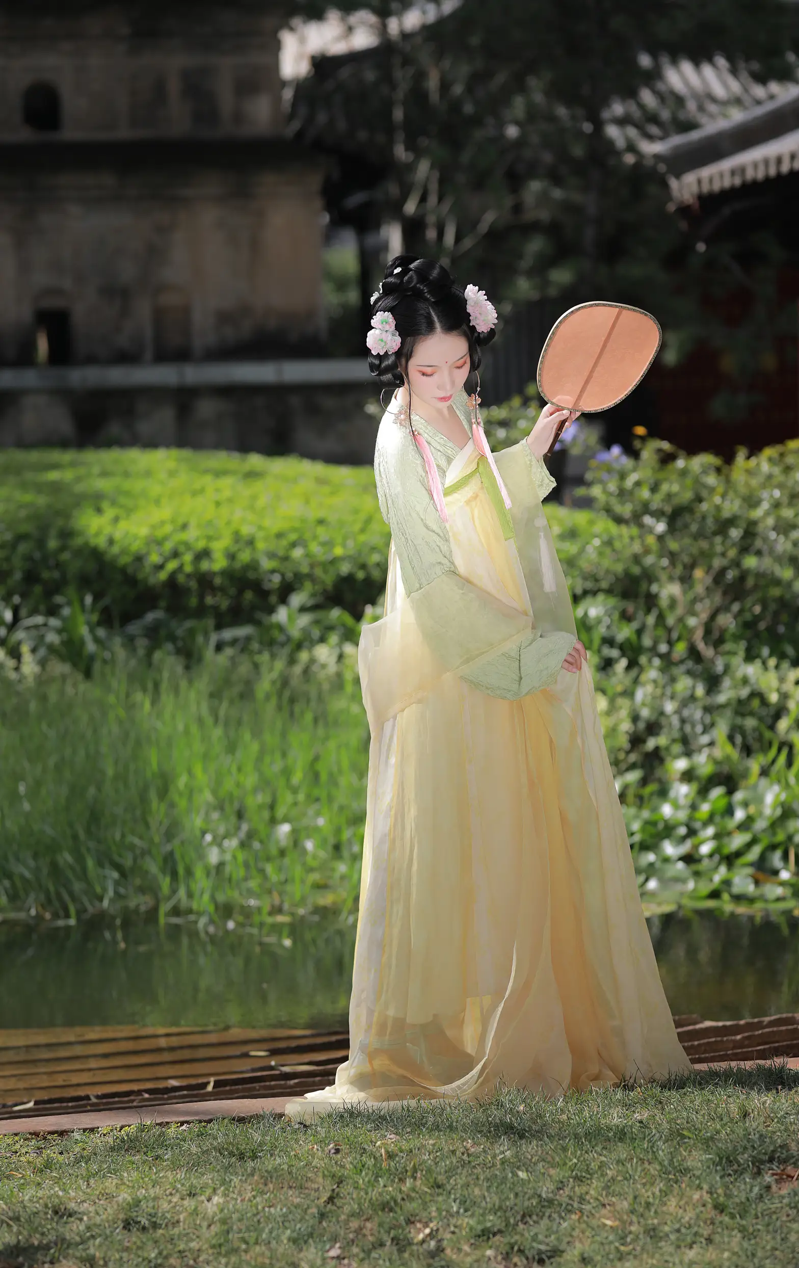 [艺图语] 2022.09.08 Vol.1903 – 若无闲事挂心头 落花人独立#[33P]-10