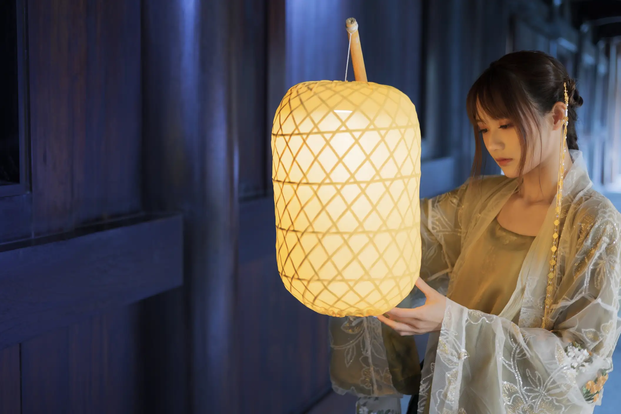 [艺图语] 2022.07.02 Vol.1351 – 宫墙柳 兔子Zzz不吃胡萝卜#[44P]-10