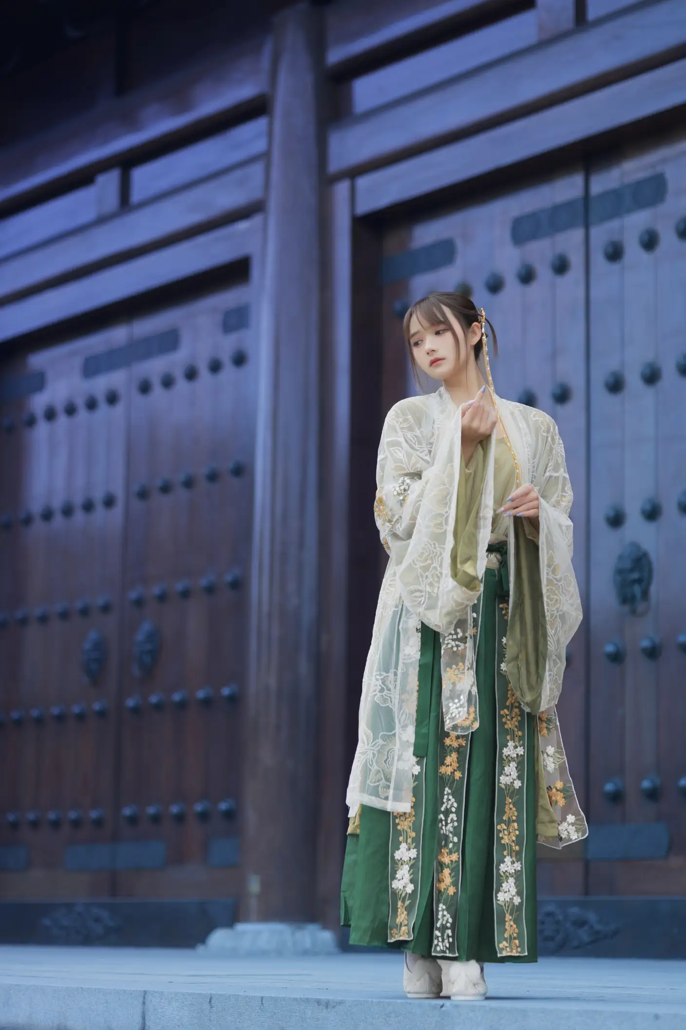 [艺图语] 2022.07.02 Vol.1351 – 宫墙柳 兔子Zzz不吃胡萝卜#[44P]-6