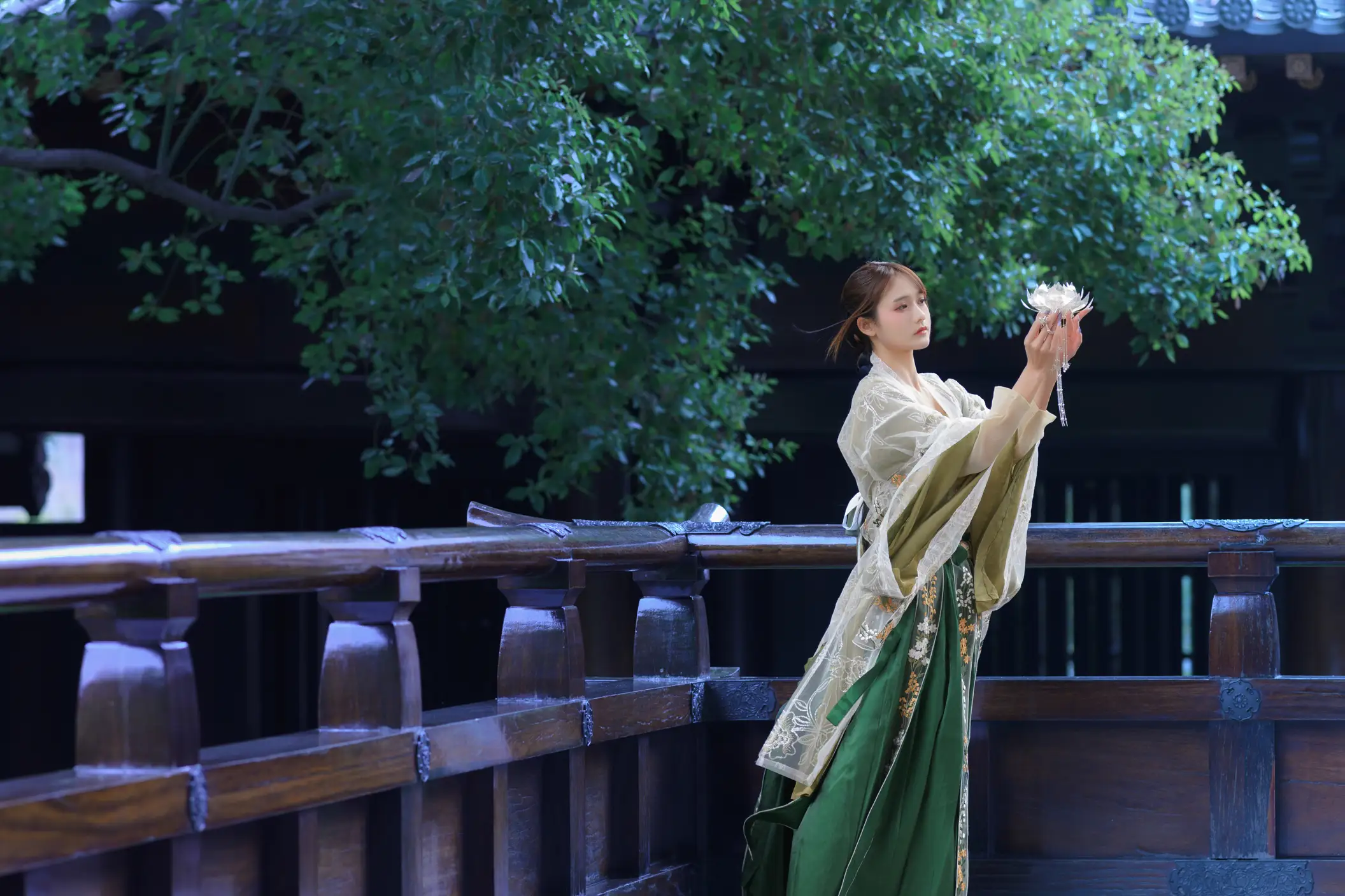 [艺图语] 2022.07.02 Vol.1351 – 宫墙柳 兔子Zzz不吃胡萝卜#[44P]-8