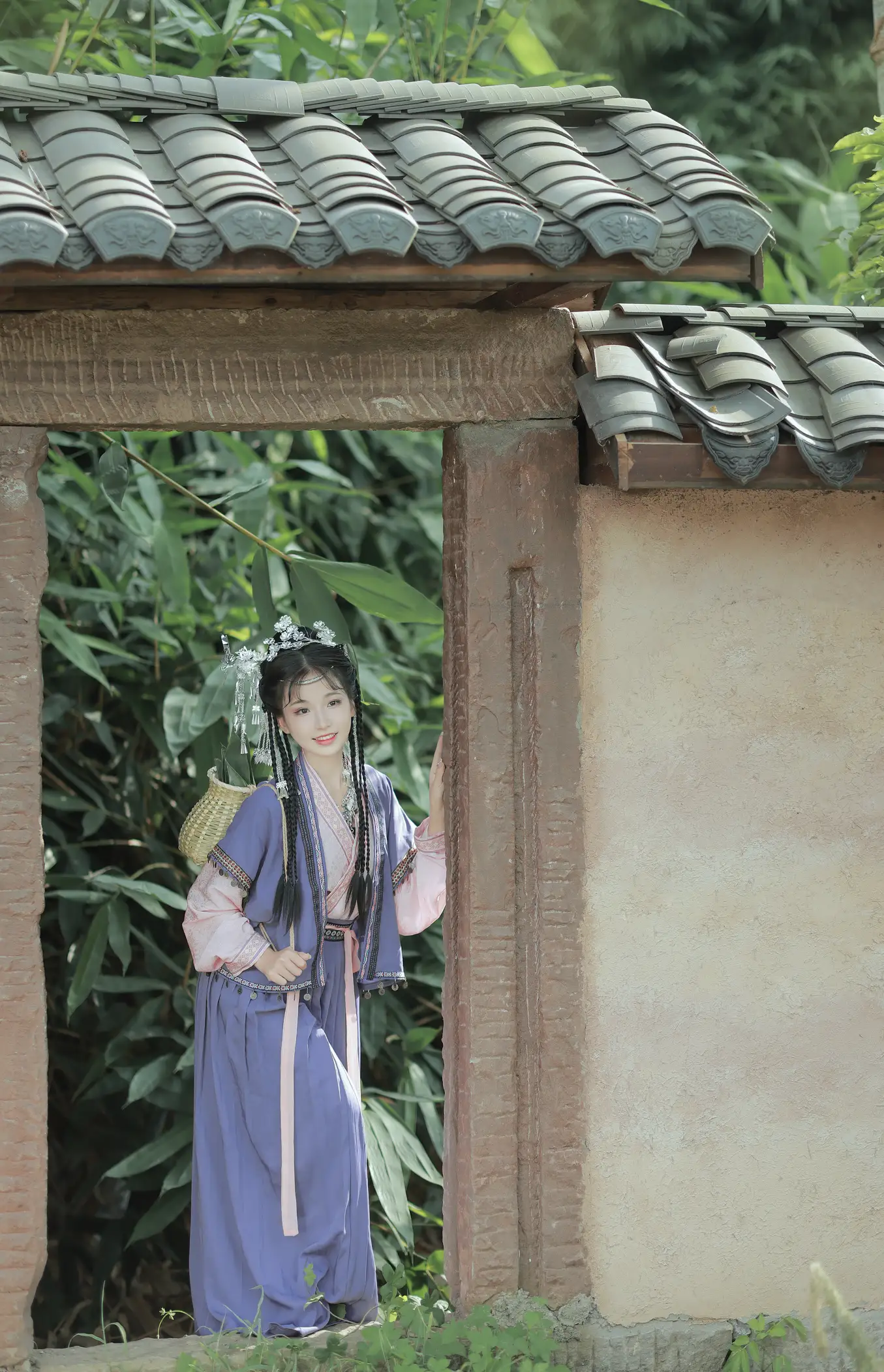 [艺图语] 2022.09.14 Vol.1947 – 苗疆少女 卷卷#[22P]-5