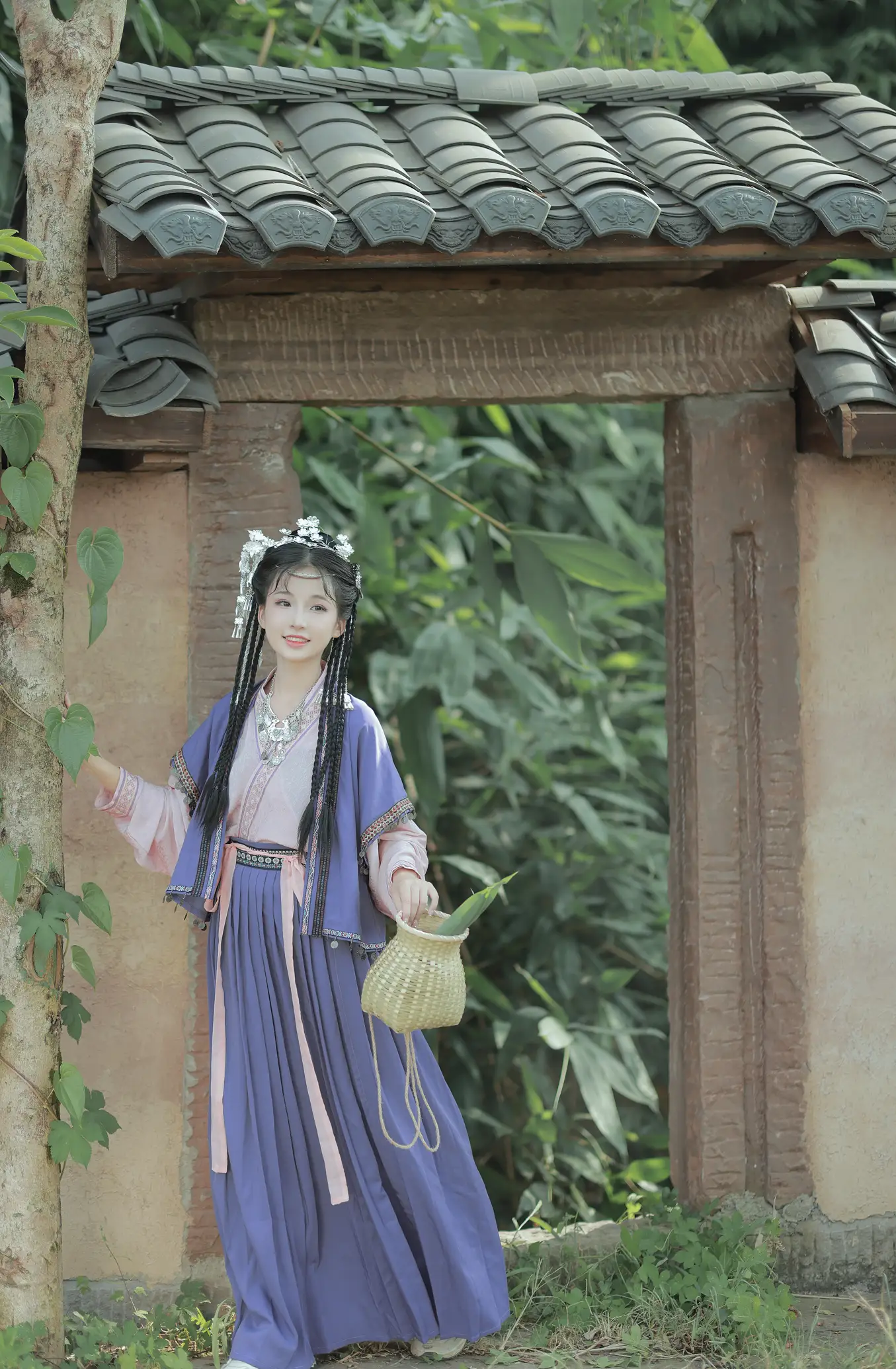 [艺图语] 2022.09.14 Vol.1947 – 苗疆少女 卷卷#[22P]-6