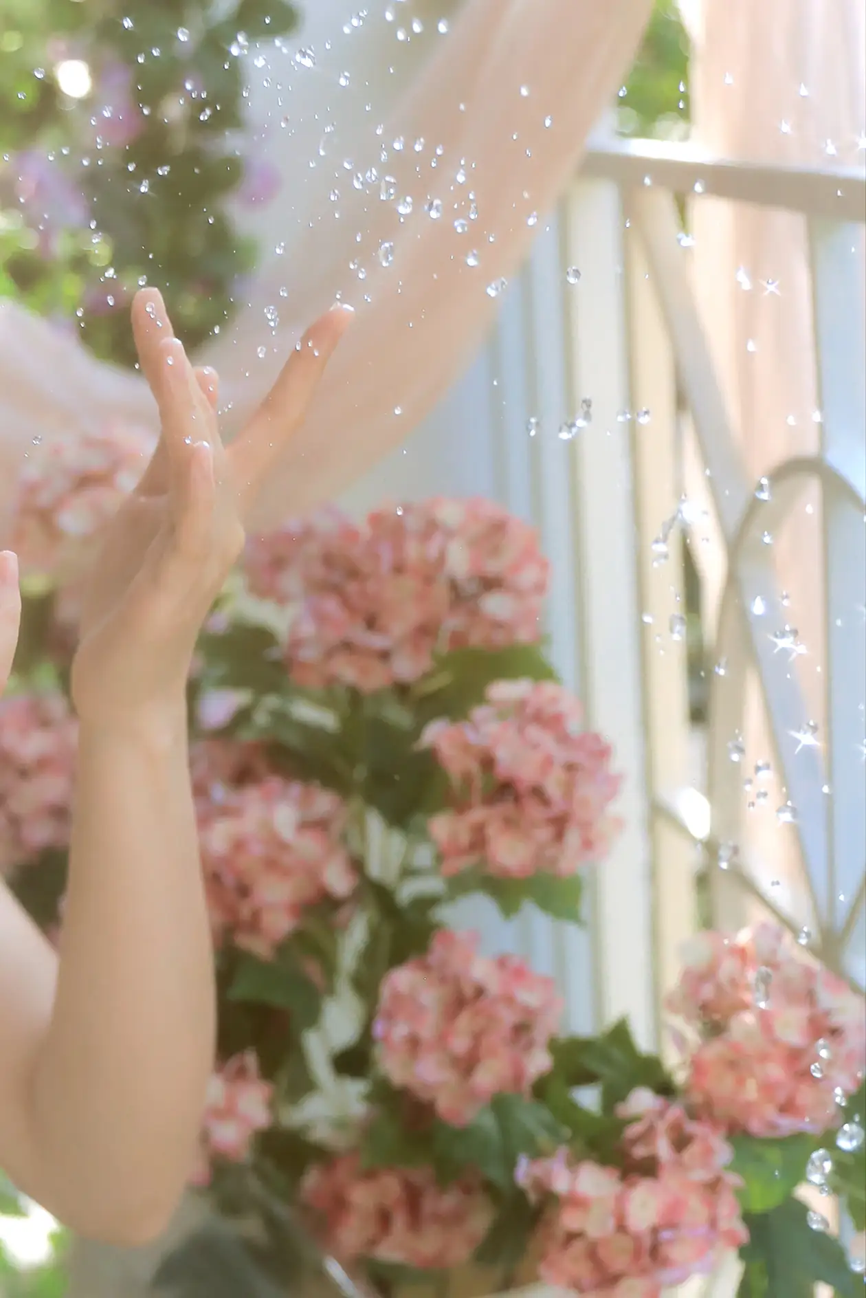 [艺图语] 2022.09.08 Vol.1899 – 光将浪漫撒人间 聂十三#[21P]-2