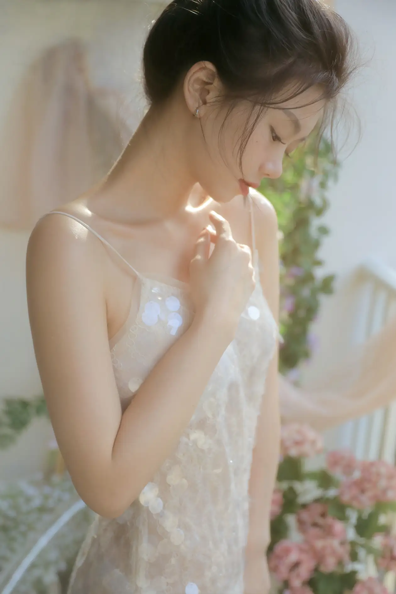 [艺图语] 2022.09.08 Vol.1899 – 光将浪漫撒人间 聂十三#[21P]-7