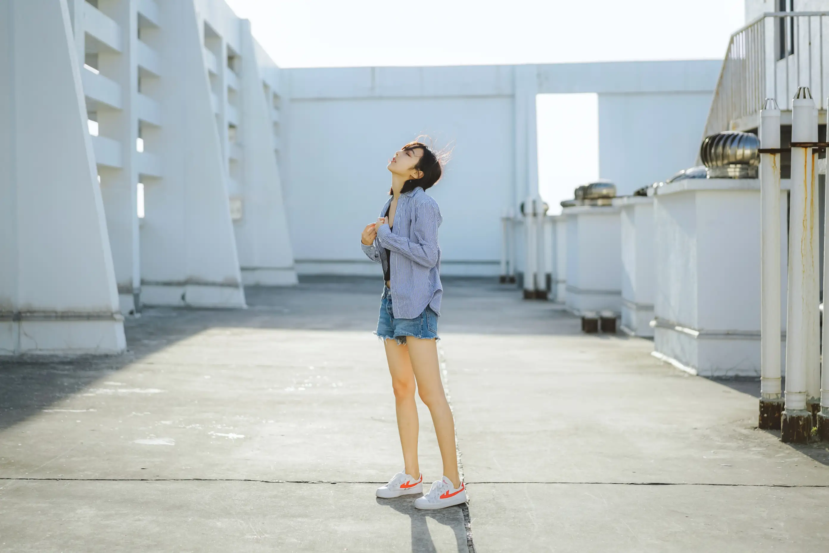 [艺图语] 2022.05.17 Vol.0913 – 天台的风 戴黎婷#[32P]-1
