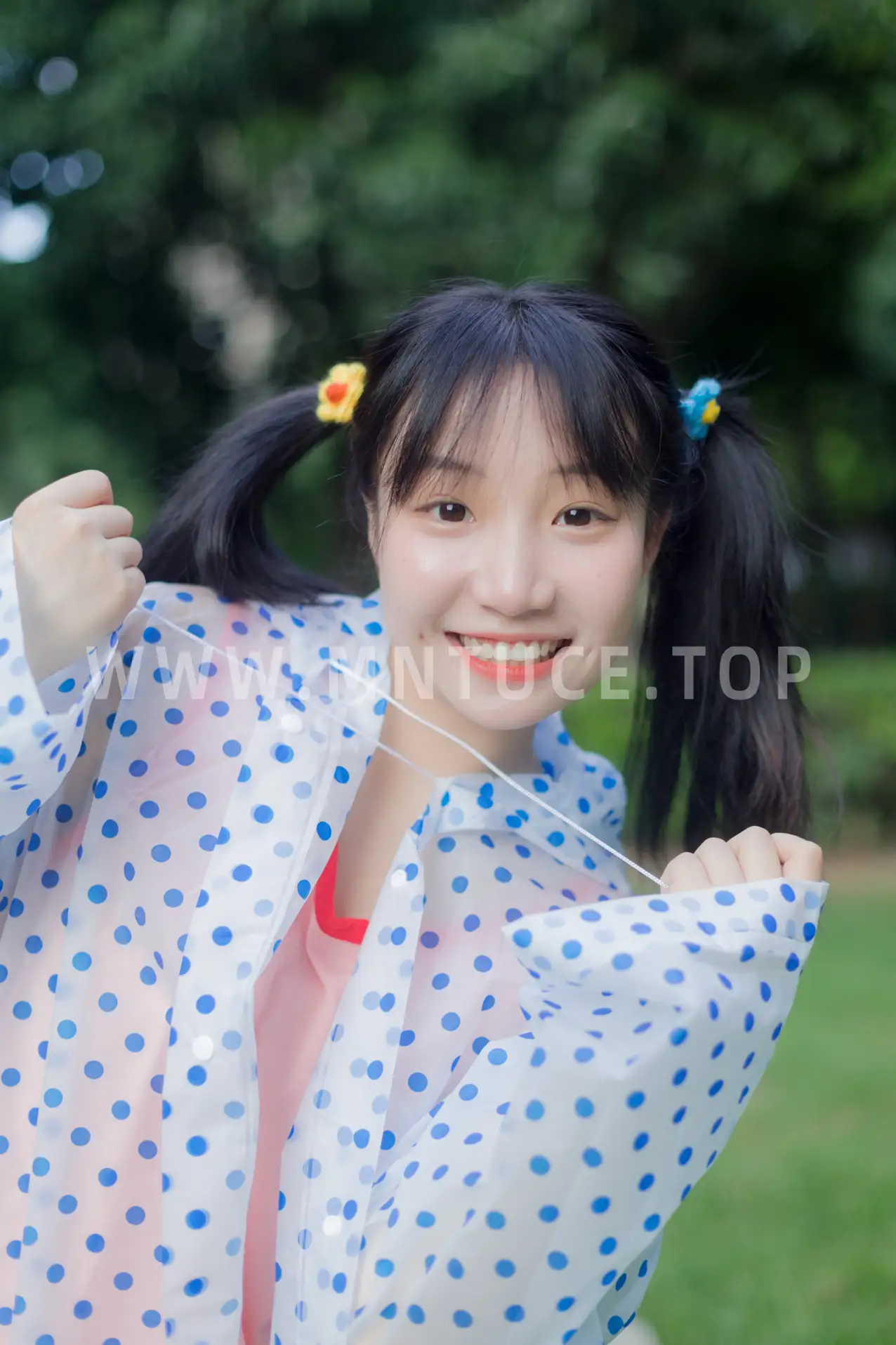 [艺图语] 2022.07.15 Vol.1483 – 开心的阴天的魔法药水 欧包包包#[35P]-9