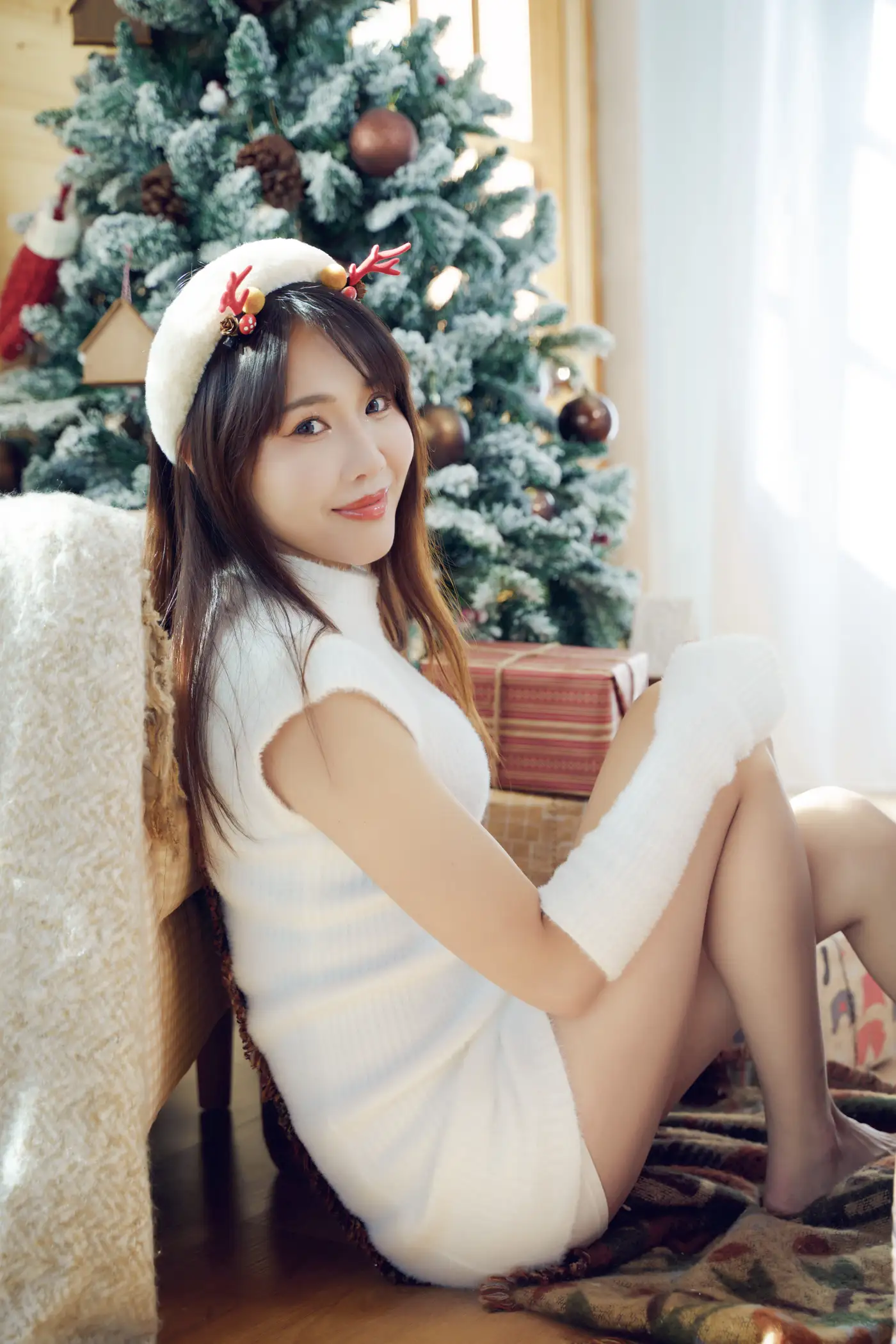 [艺图语] 2021.12.21 Vol.509 – 圣诞少女 lin#[42P]-6