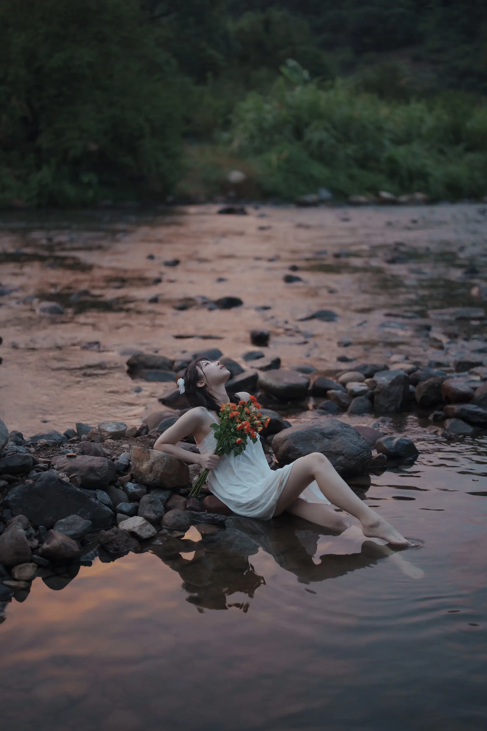 [艺图语] 2022.09.12 Vol.1936 – 又甜又欲，很难不爱。山涧溪水，清凉一夏 七七#[57P]-7