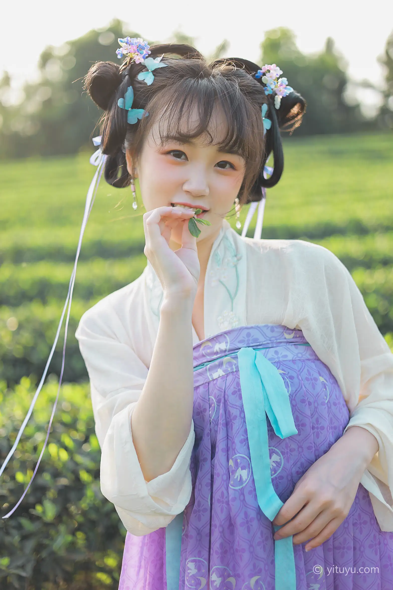 [艺图语] 2021.06.02 Vol.066 – 青青白茶 柚子#[33P]-3