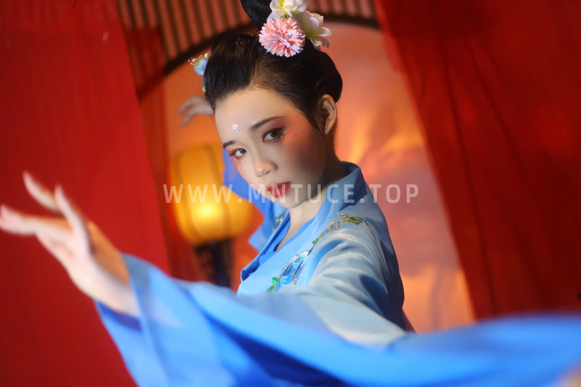 [艺图语] 2022.08.30 Vol.1824 – 赤狐书生 一只高高#[23P]-8