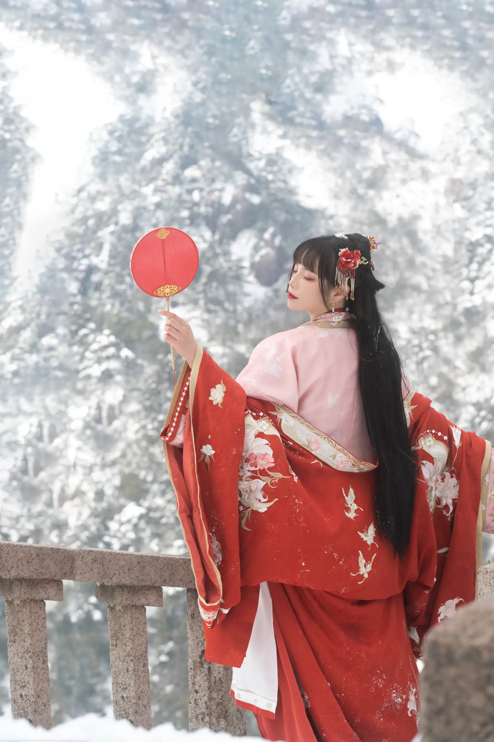 [艺图语] 2022.06.07 Vol.1111 – 踏雪 贰加六#[26P]-1