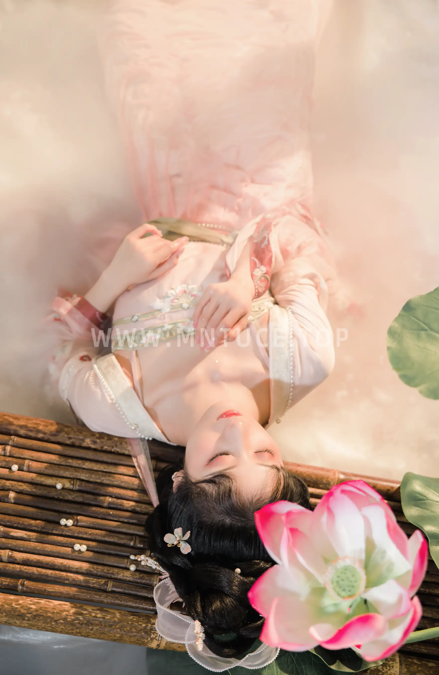 [艺图语] 2022.08.28 Vol.1812 – 水芙蓉 钰子Tamako#[28P]-8