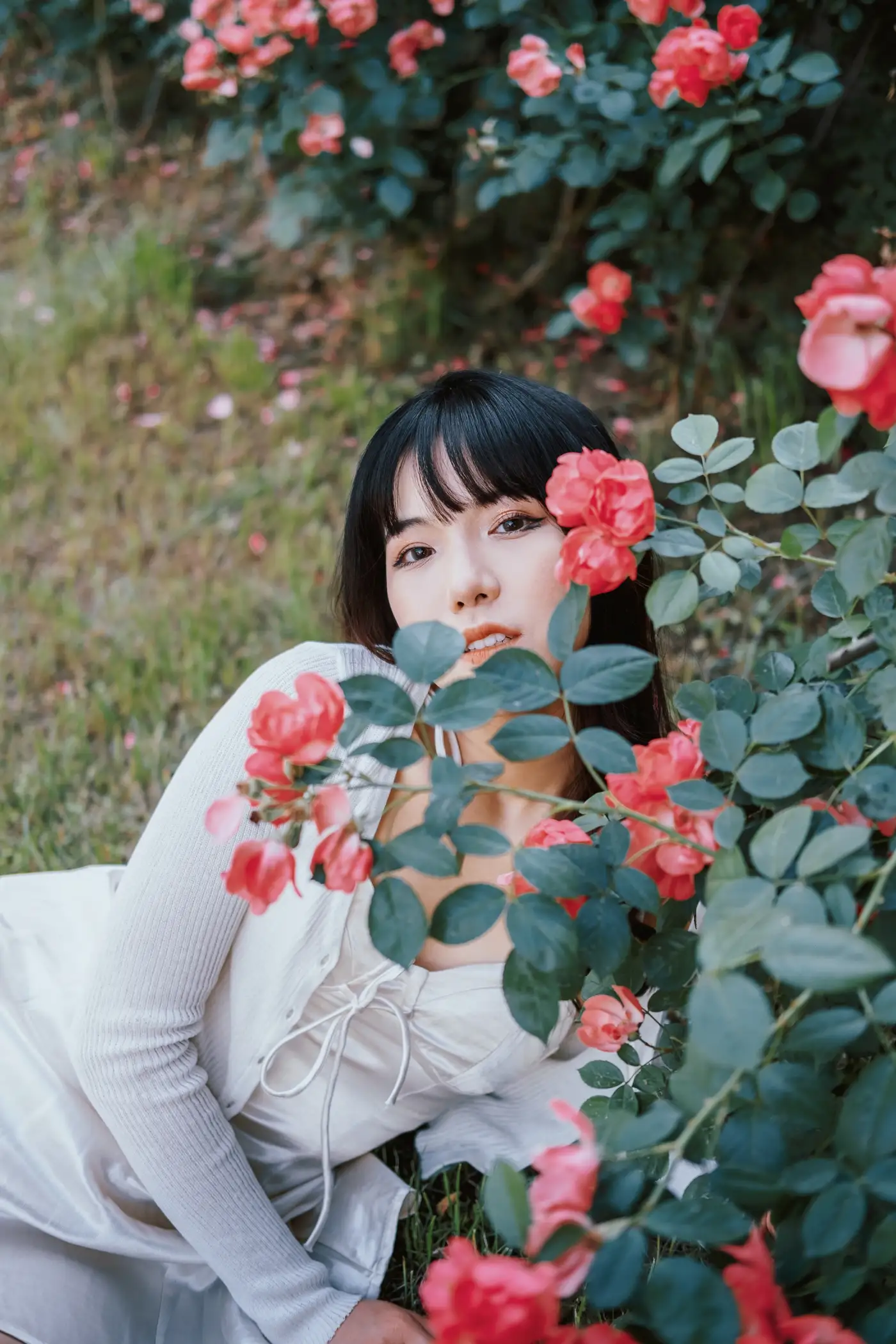 [艺图语] 2022.06.10 Vol.1137 – 蔷薇花下 依依#[25P]-9