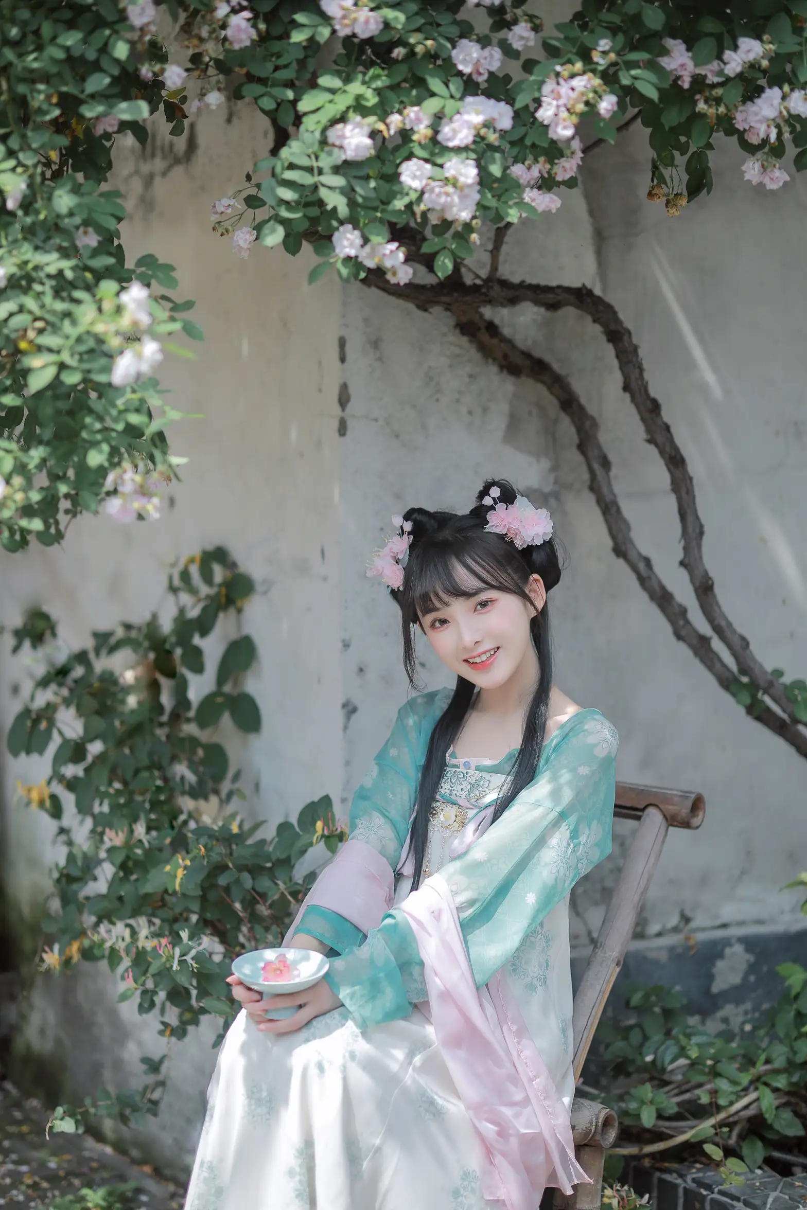 [艺图语] 2022.06.14 Vol.1175 – 渐开荷芰落蔷薇 莉莉崽w#[20P]-2