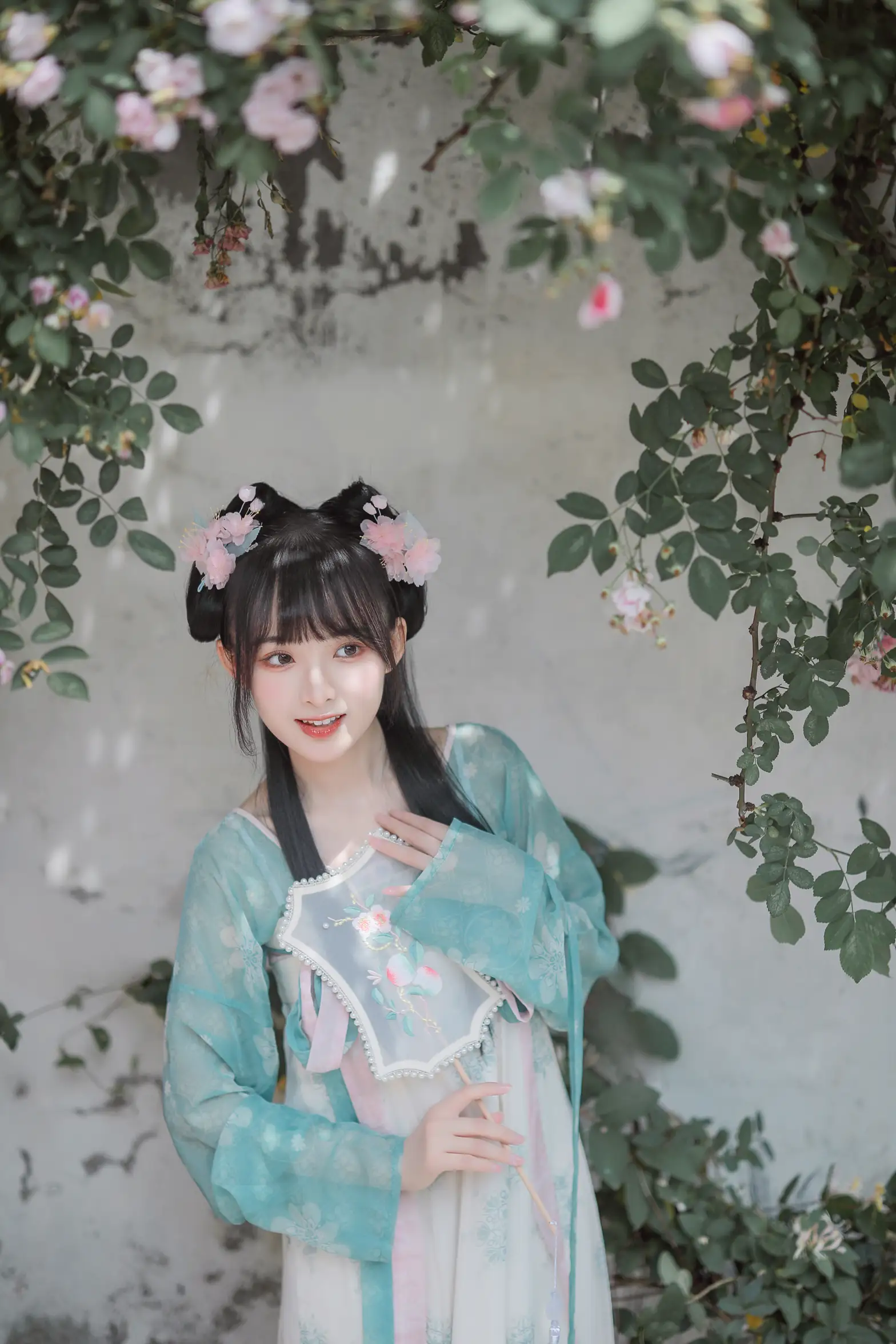 [艺图语] 2022.06.14 Vol.1175 – 渐开荷芰落蔷薇 莉莉崽w#[20P]-9