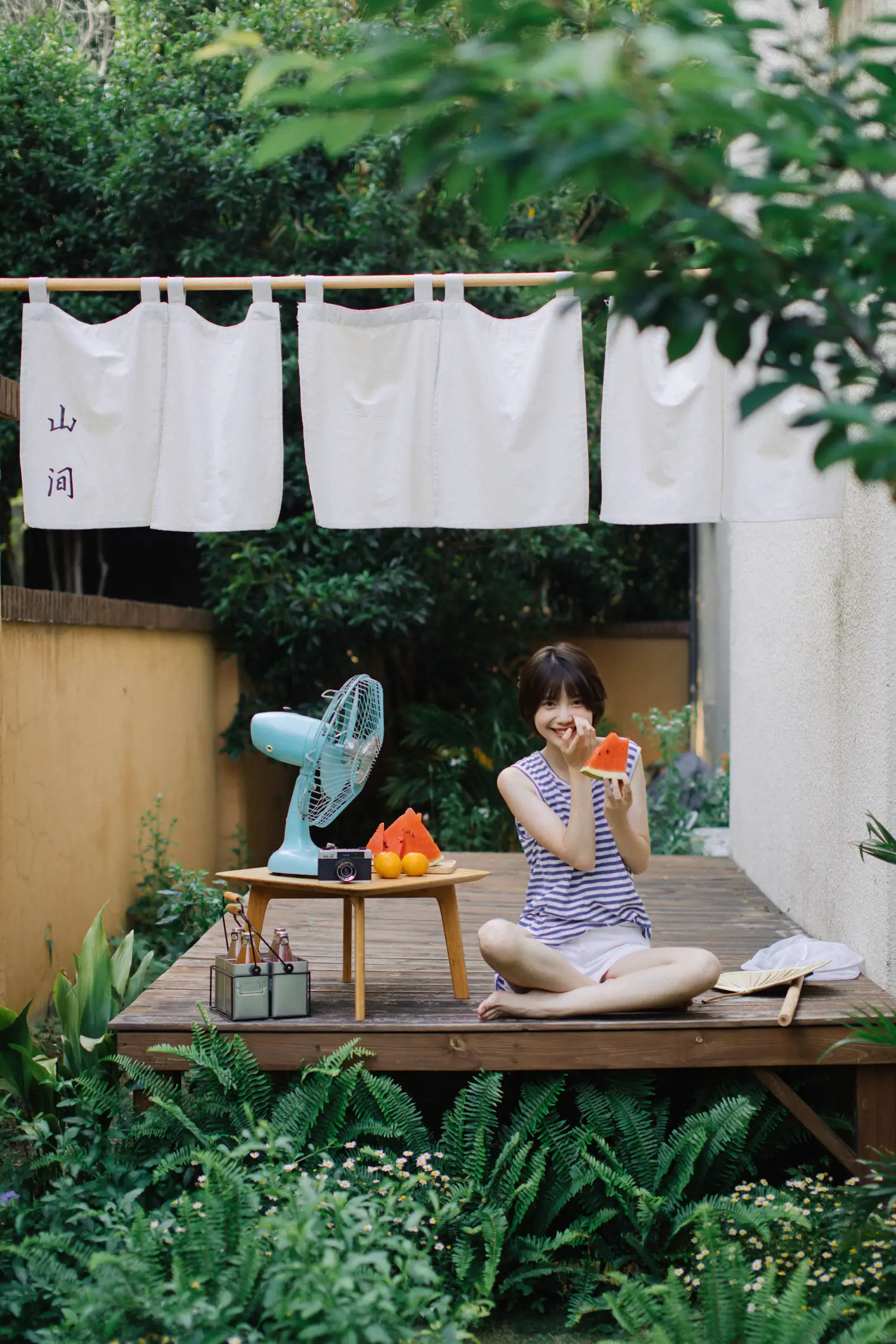 [艺图语] 2022.11.11 Vol.2409 – 捕捉夏天的风 77#[32P]-5