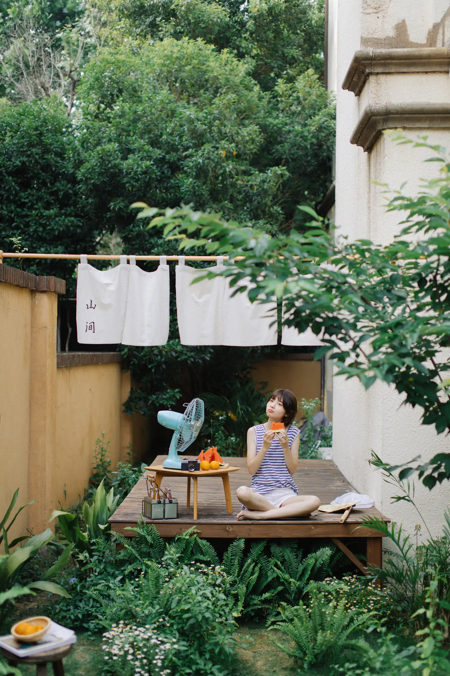 [艺图语] 2022.11.11 Vol.2409 – 捕捉夏天的风 77#[32P]-7