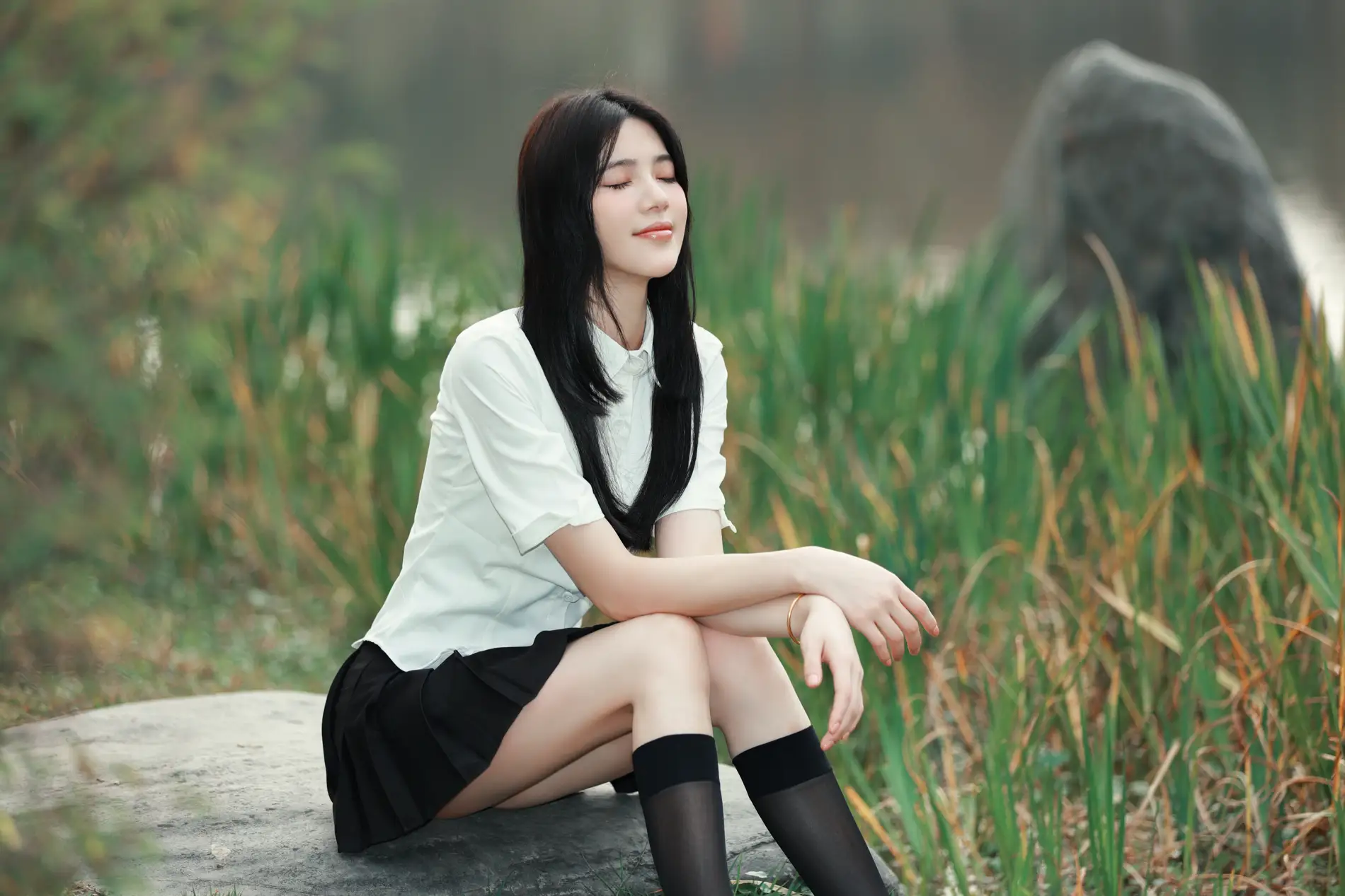 [艺图语] 2022.11.12 Vol.2417 – 安静 诗诗#[29P]-1