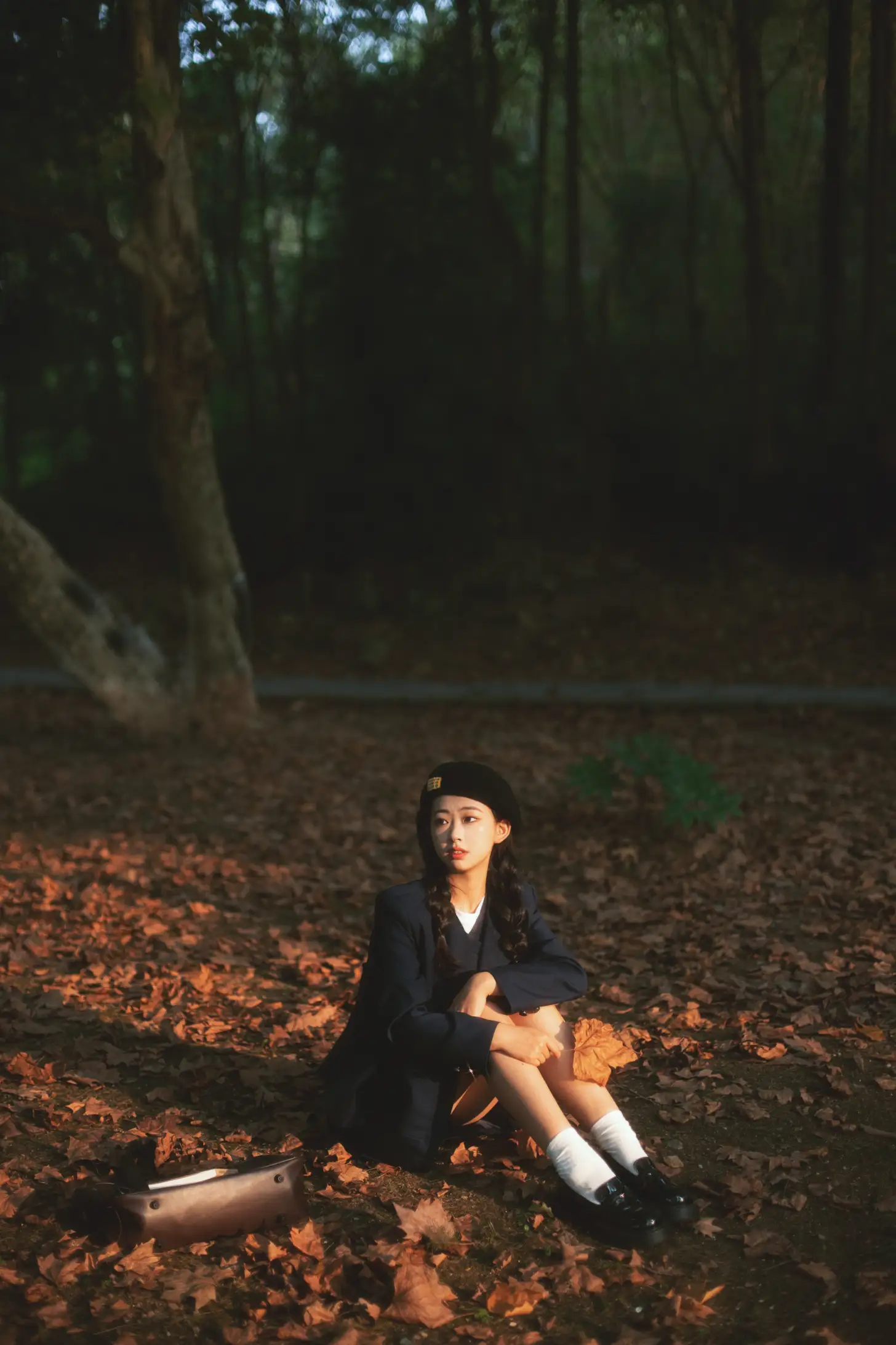 [艺图语] 2022.11.25 Vol.2521 被偷走的秋天#[22P]-1