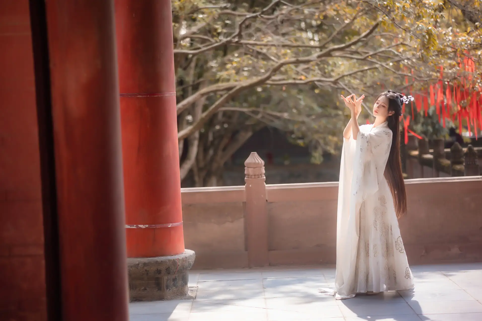 [艺图语] 2022.11.23 Vol.2505 白衣渡我#[34P]-9