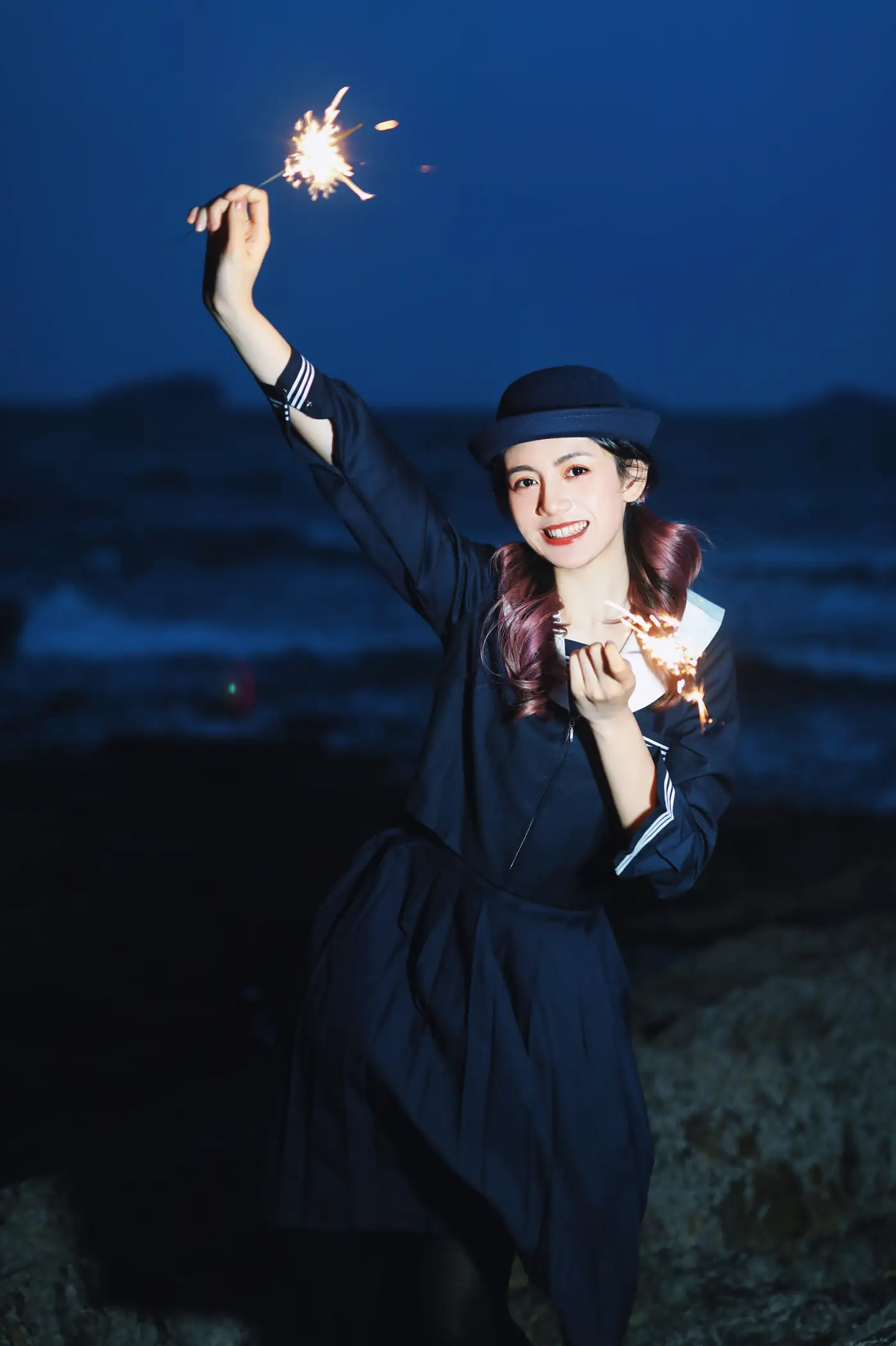 [艺图语] 2022.11.24 Vol.2519 – 无人海滩的烟火 茜akane#[25P]-8