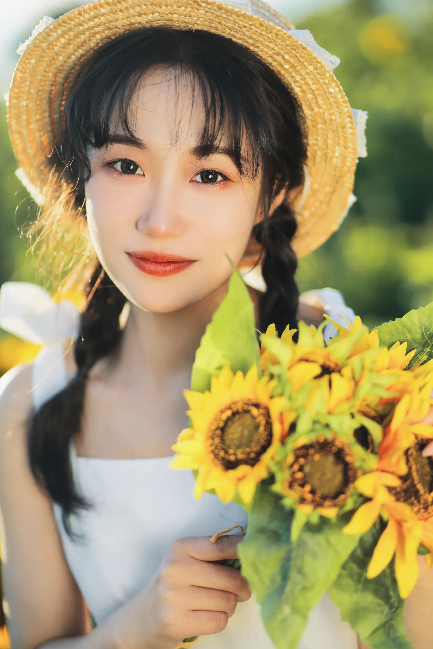 [艺图语] 2022.11.25 Vol.2528 向阳之花#[36P]-5